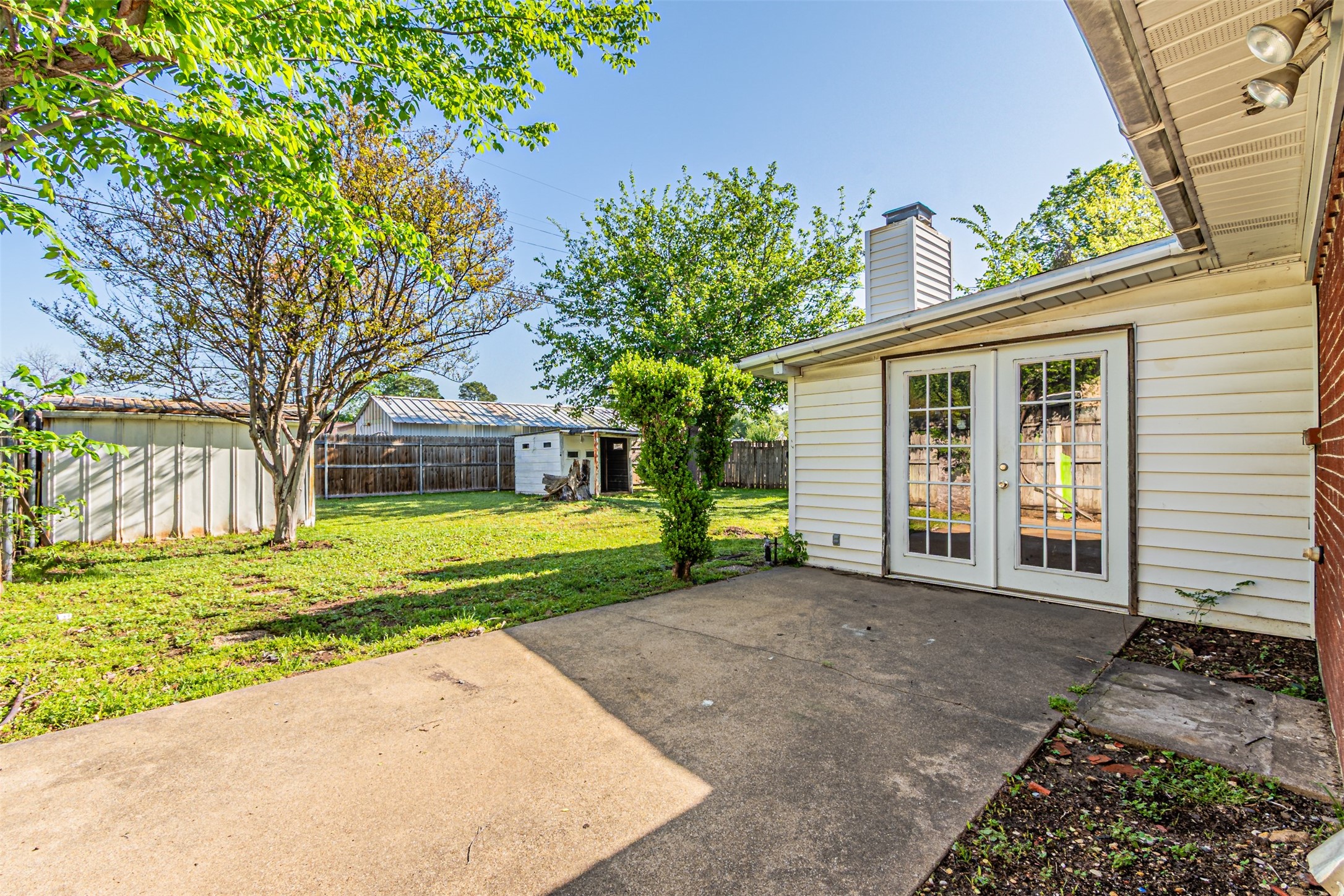 2009 Meadow Lark Lane Irving TX 75060