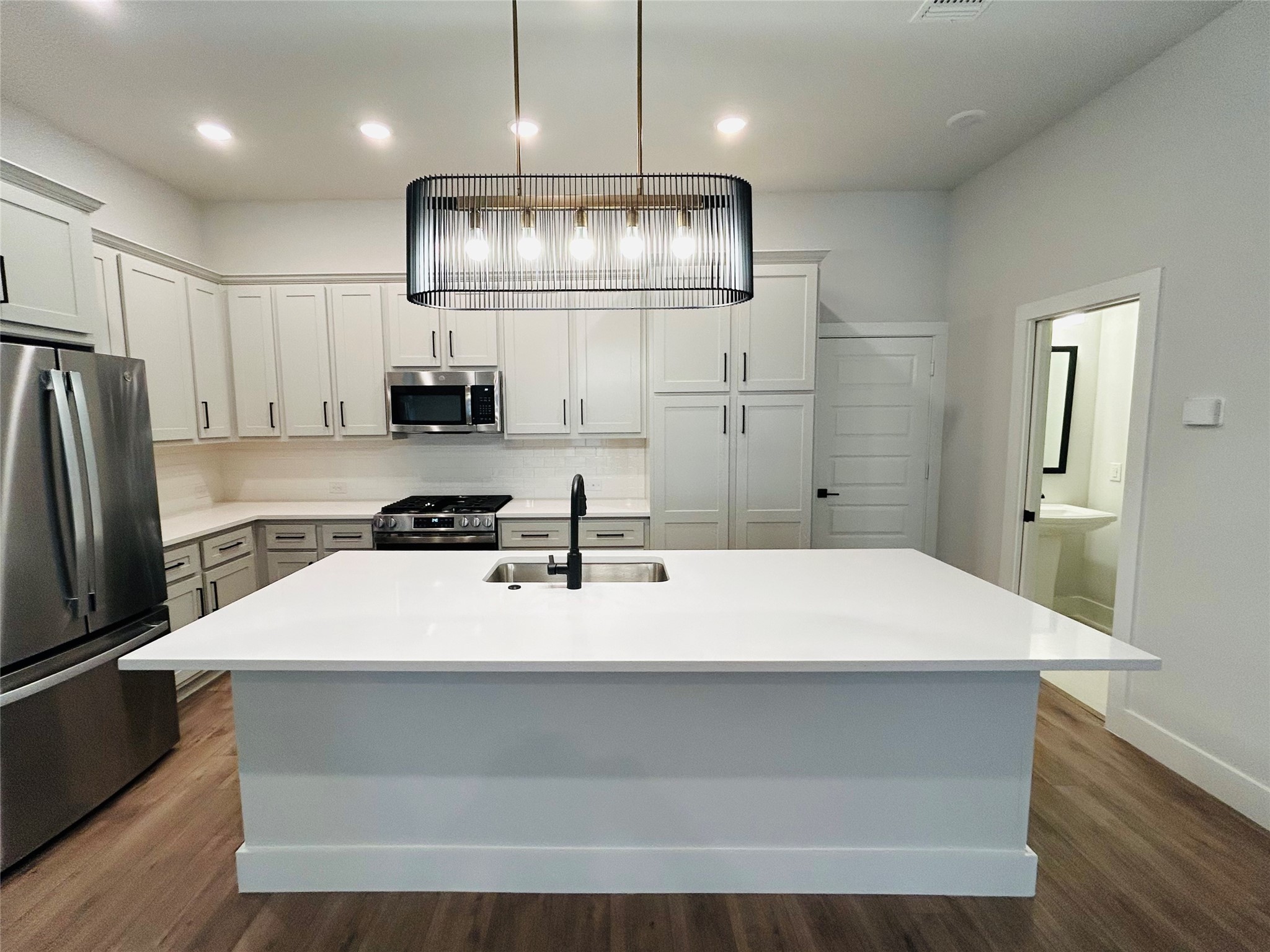 564 Mission Trail Arlington TX 76010