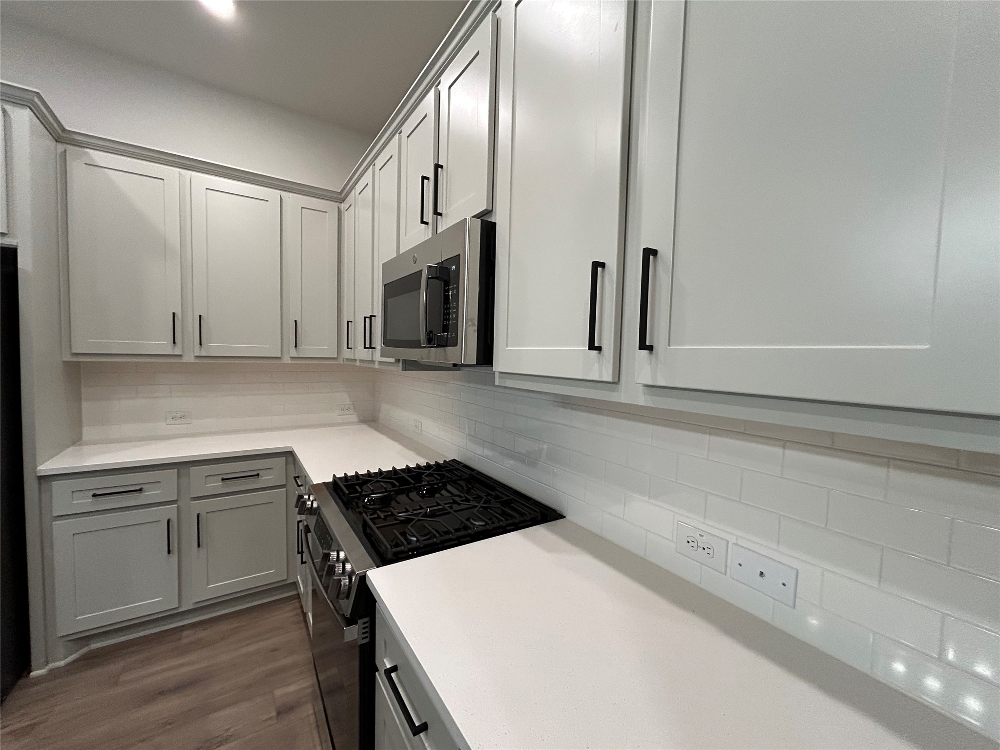 564 Mission Trail Arlington TX 76010