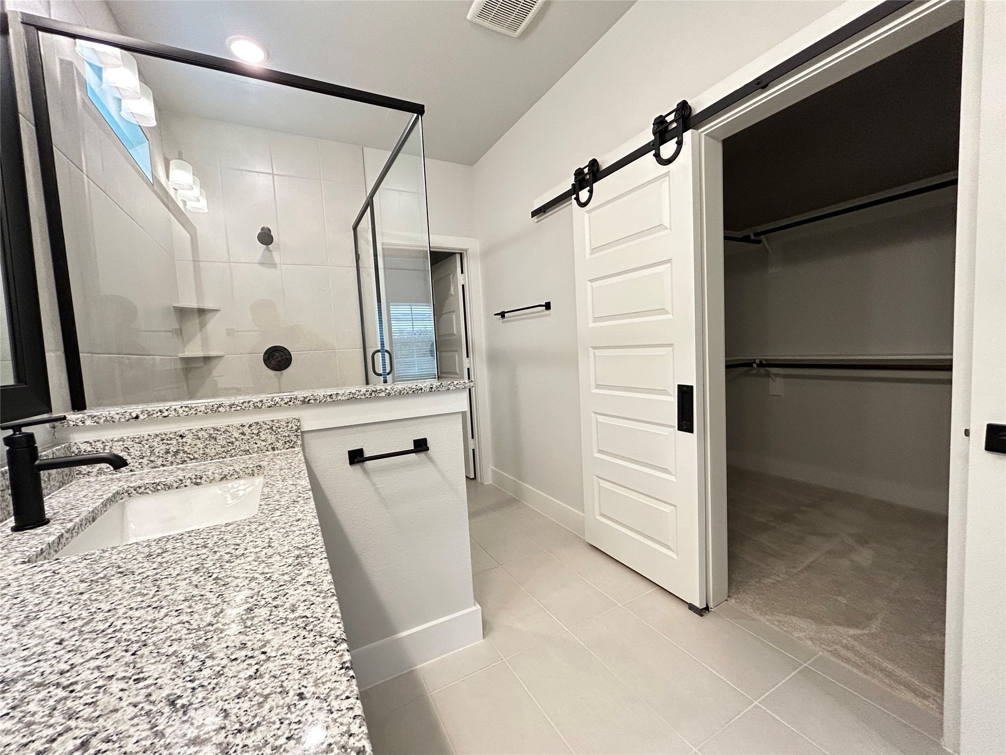 564 Mission Trail Arlington TX 76010