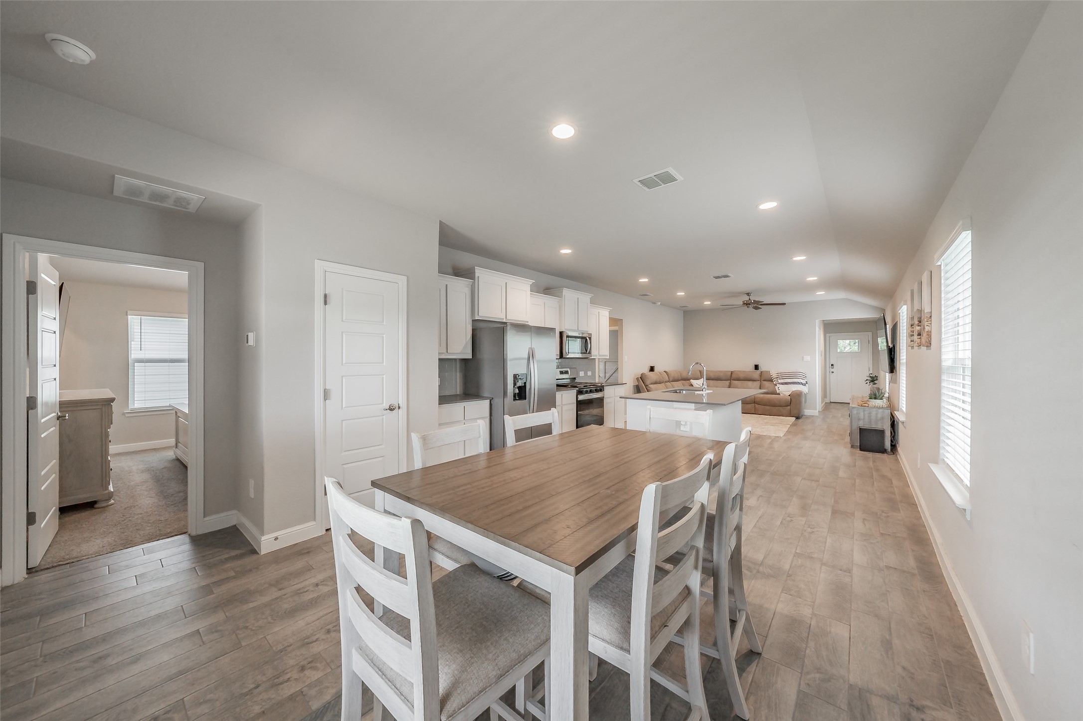 612 Capstone Circle Granbury TX 76048