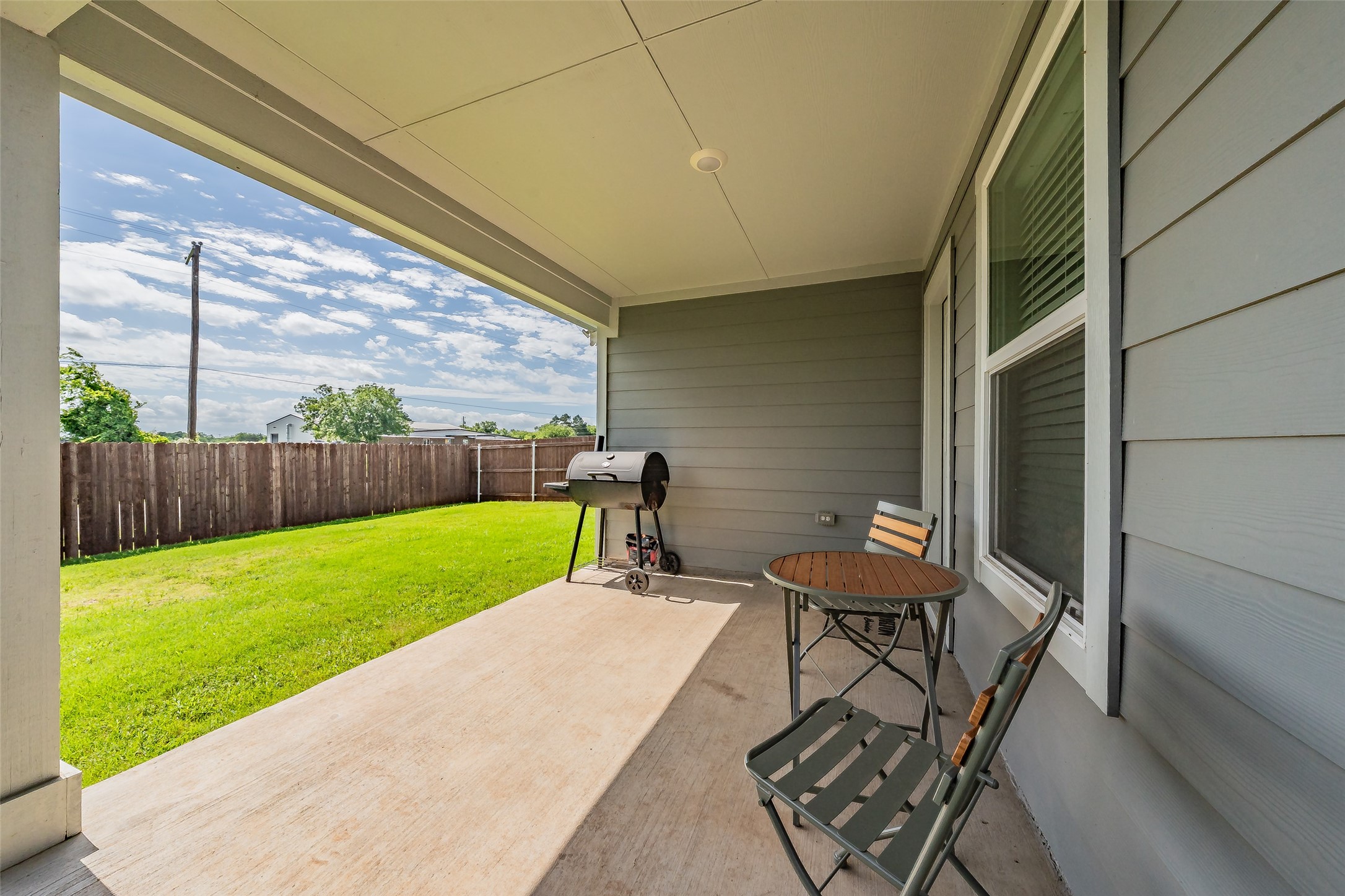 612 Capstone Circle Granbury TX 76048