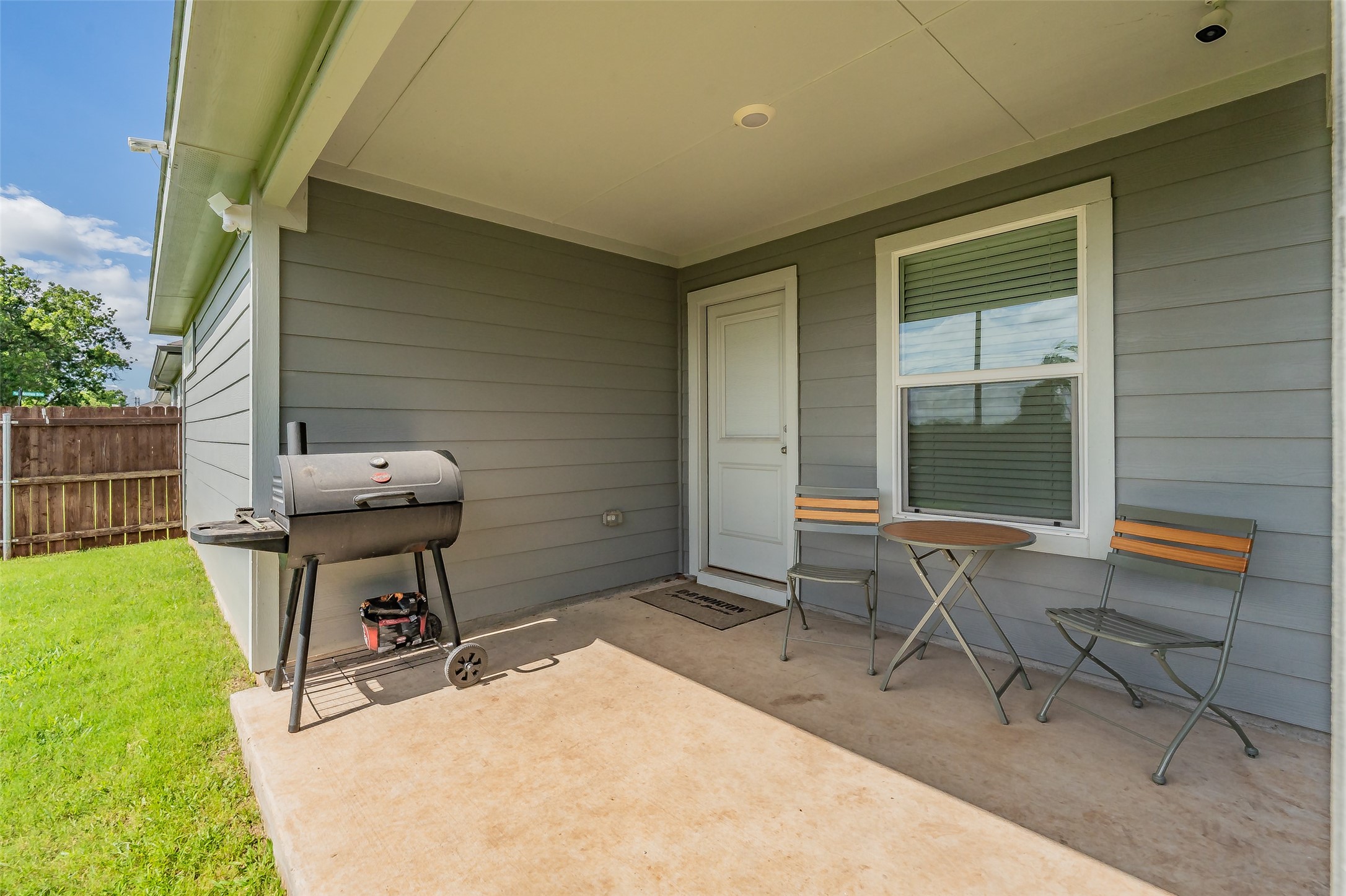 612 Capstone Circle Granbury TX 76048
