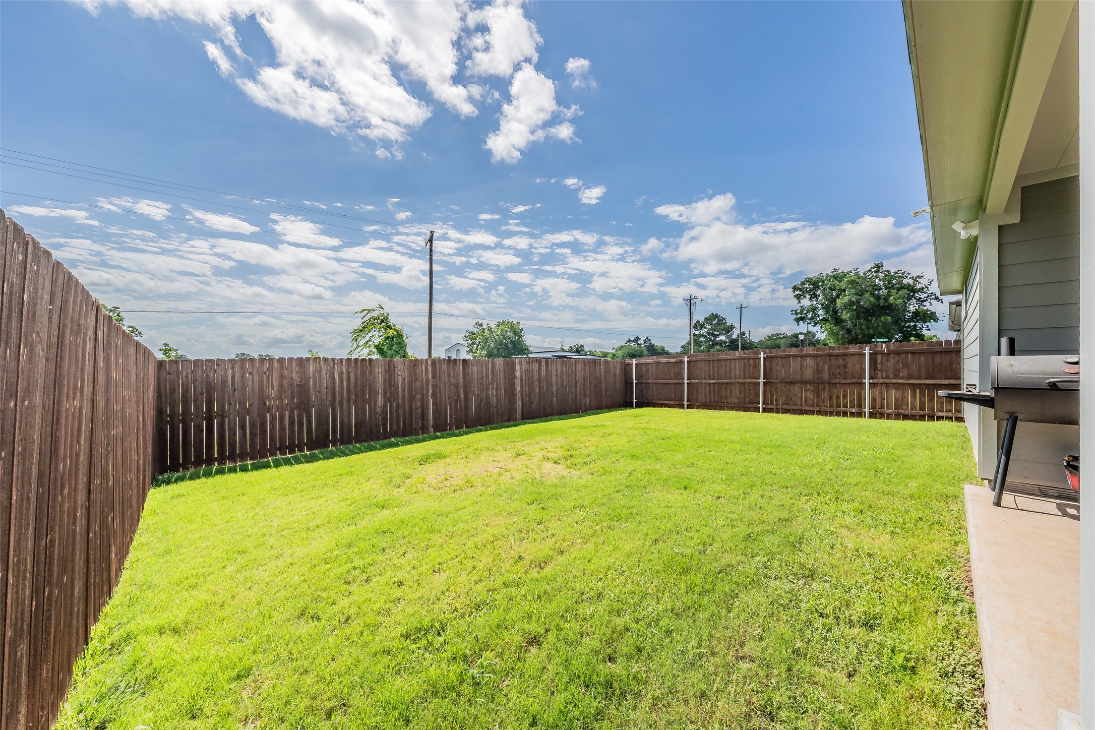 612 Capstone Circle Granbury TX 76048