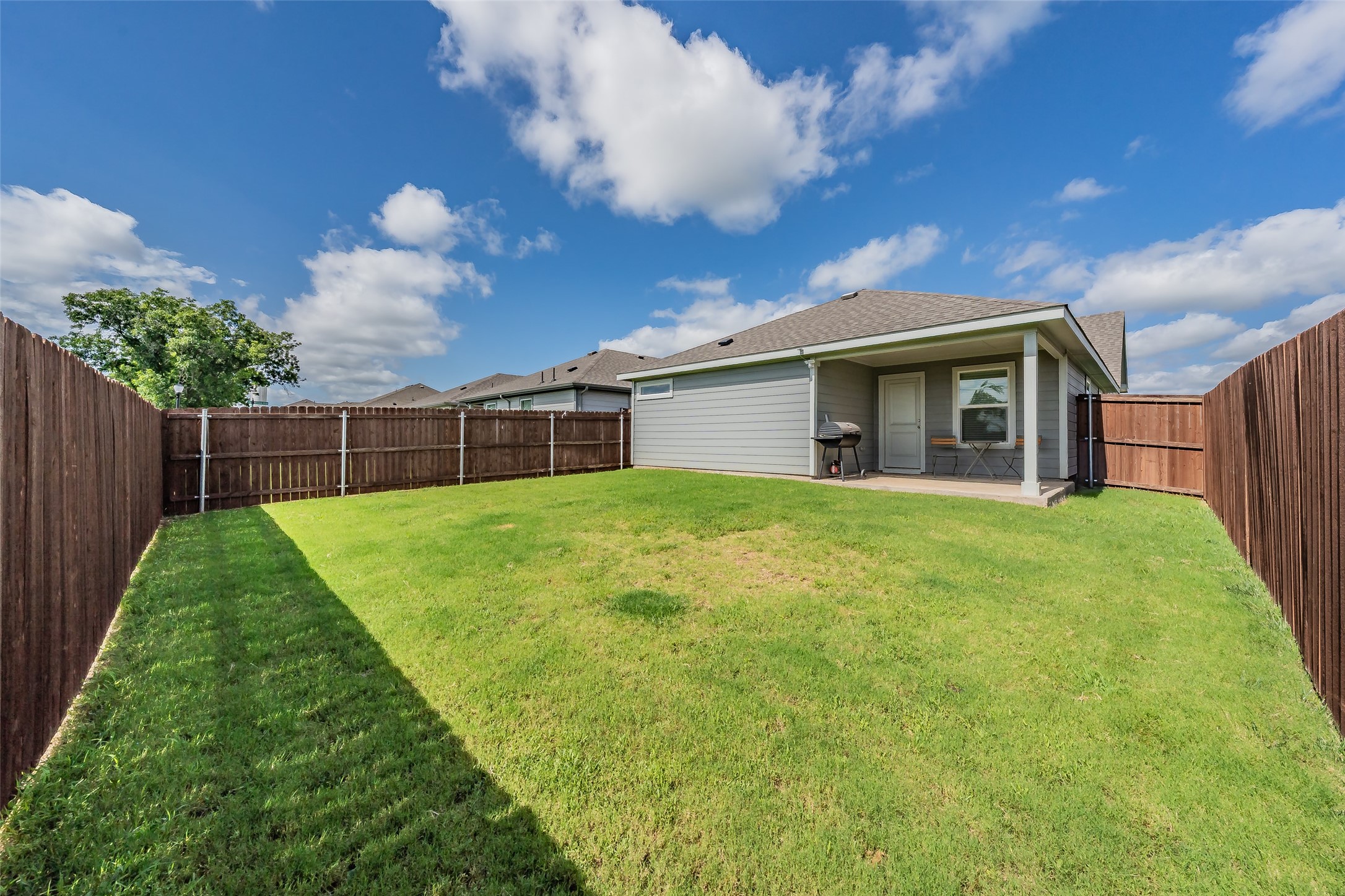 612 Capstone Circle Granbury TX 76048