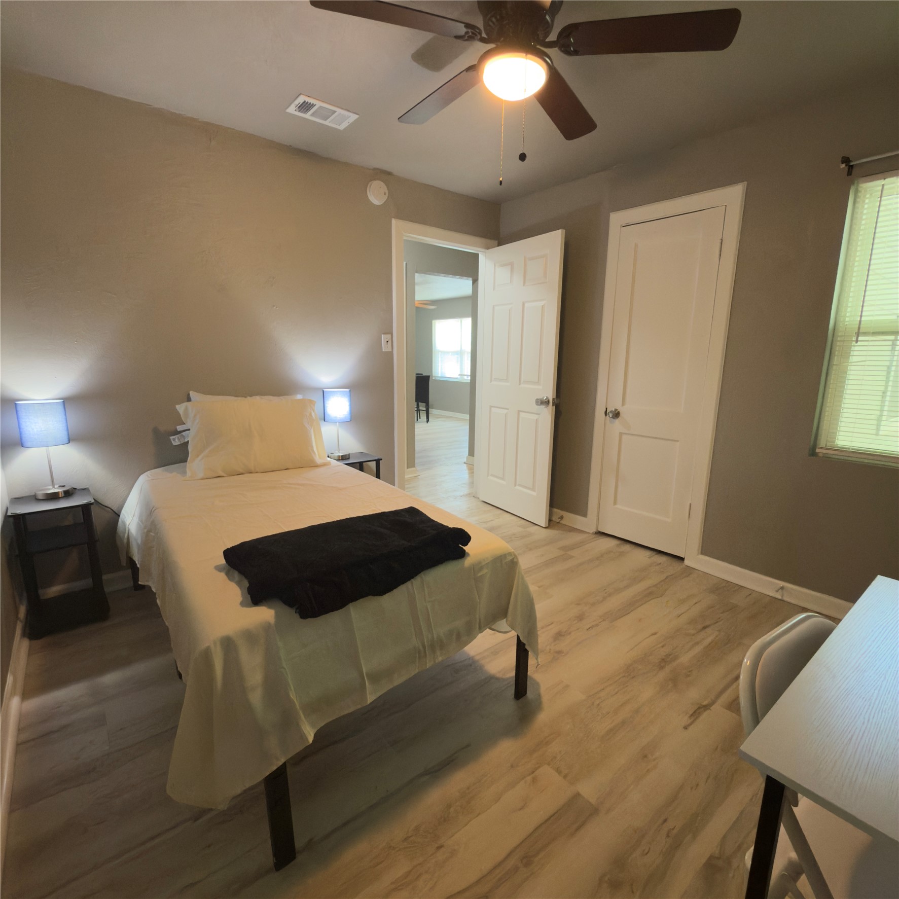 1312 Raines Street Arlington TX 76010