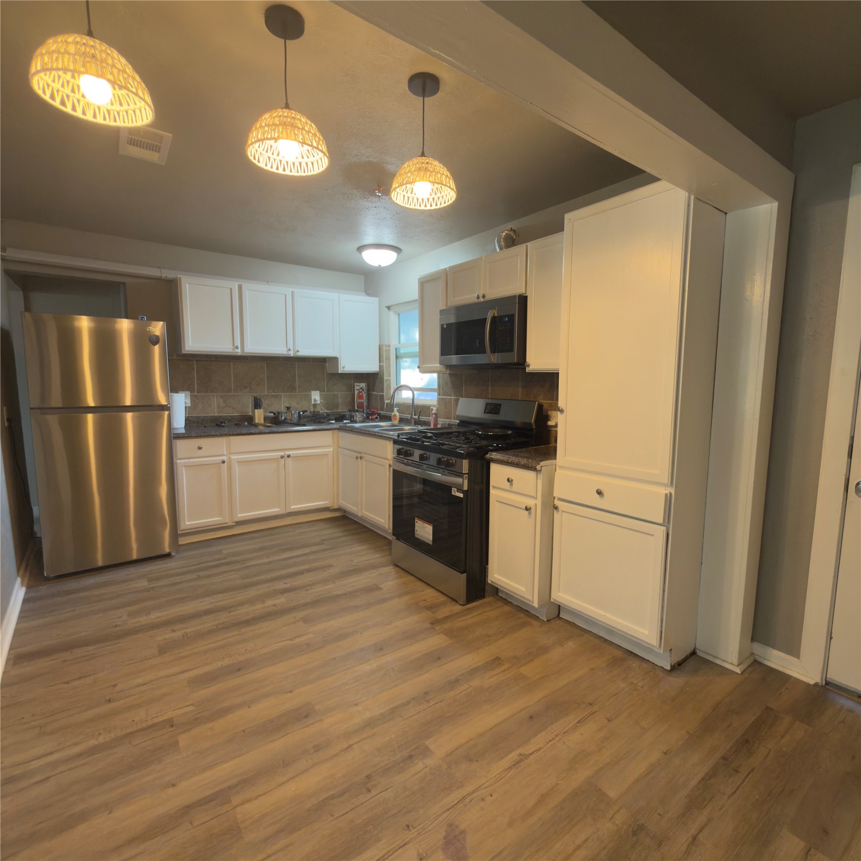 1312 Raines Street Arlington TX 76010