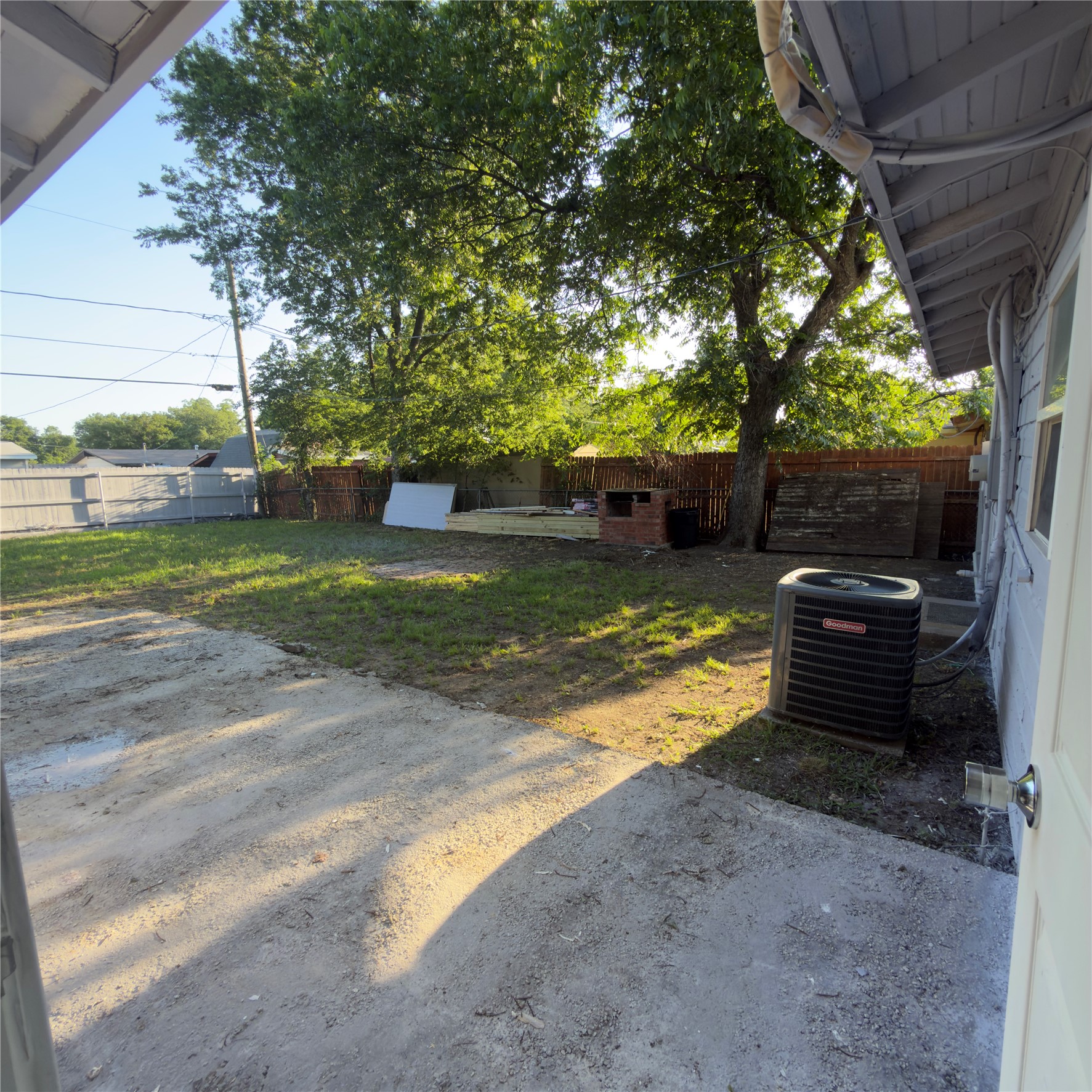1312 Raines Street Arlington TX 76010