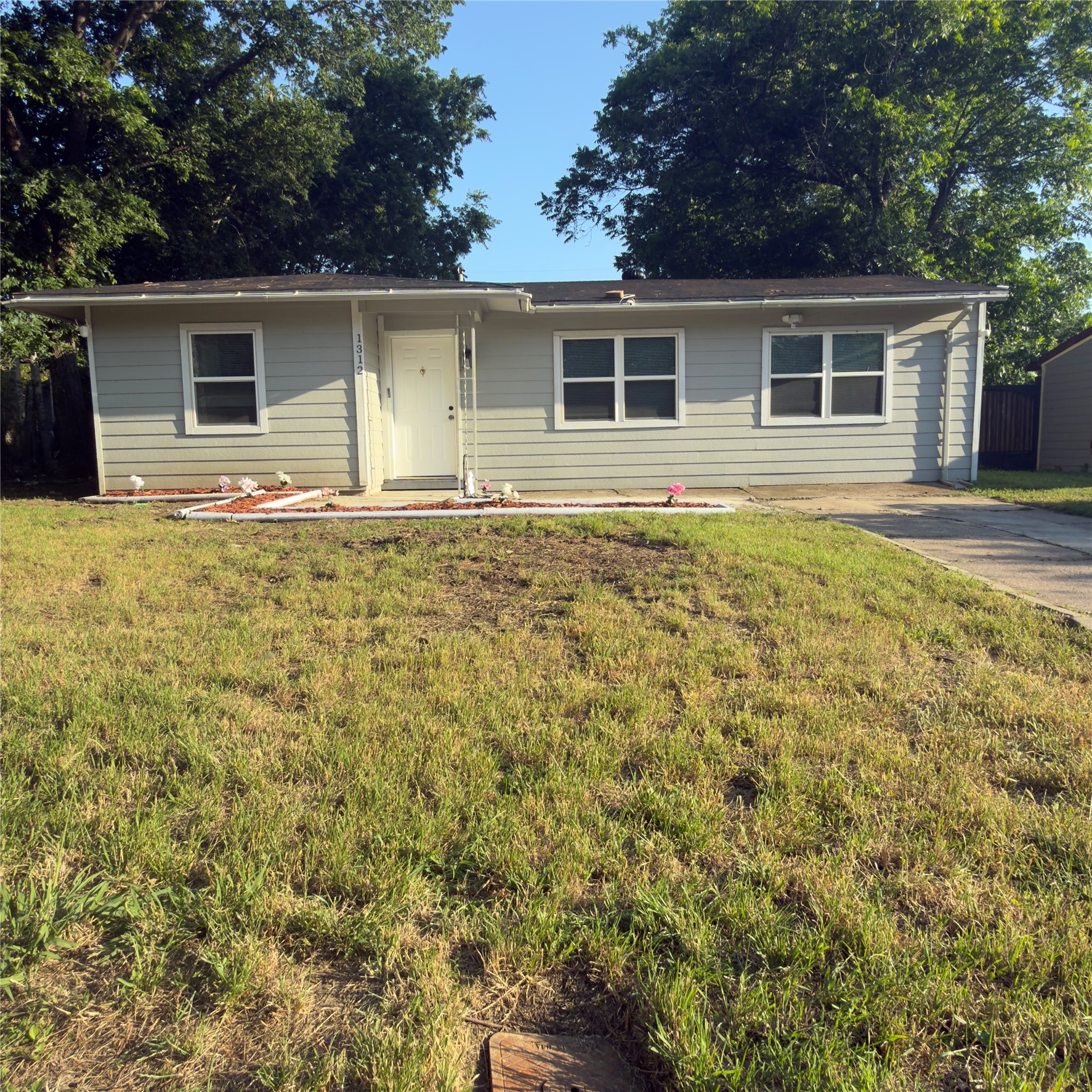 1312 Raines Street Arlington TX 76010