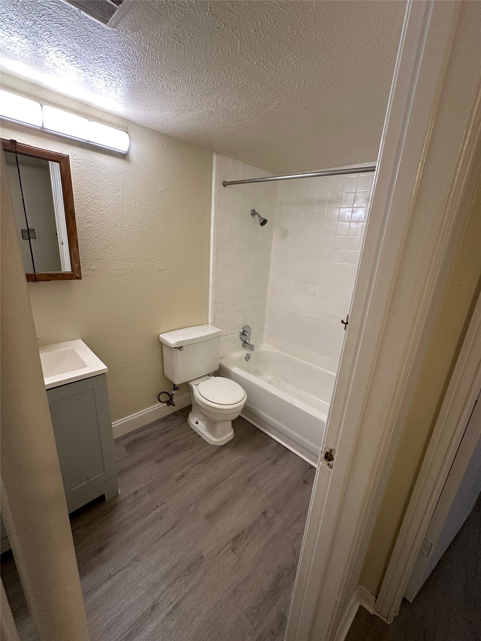 2211 S Vernon Avenue Dallas TX 75224