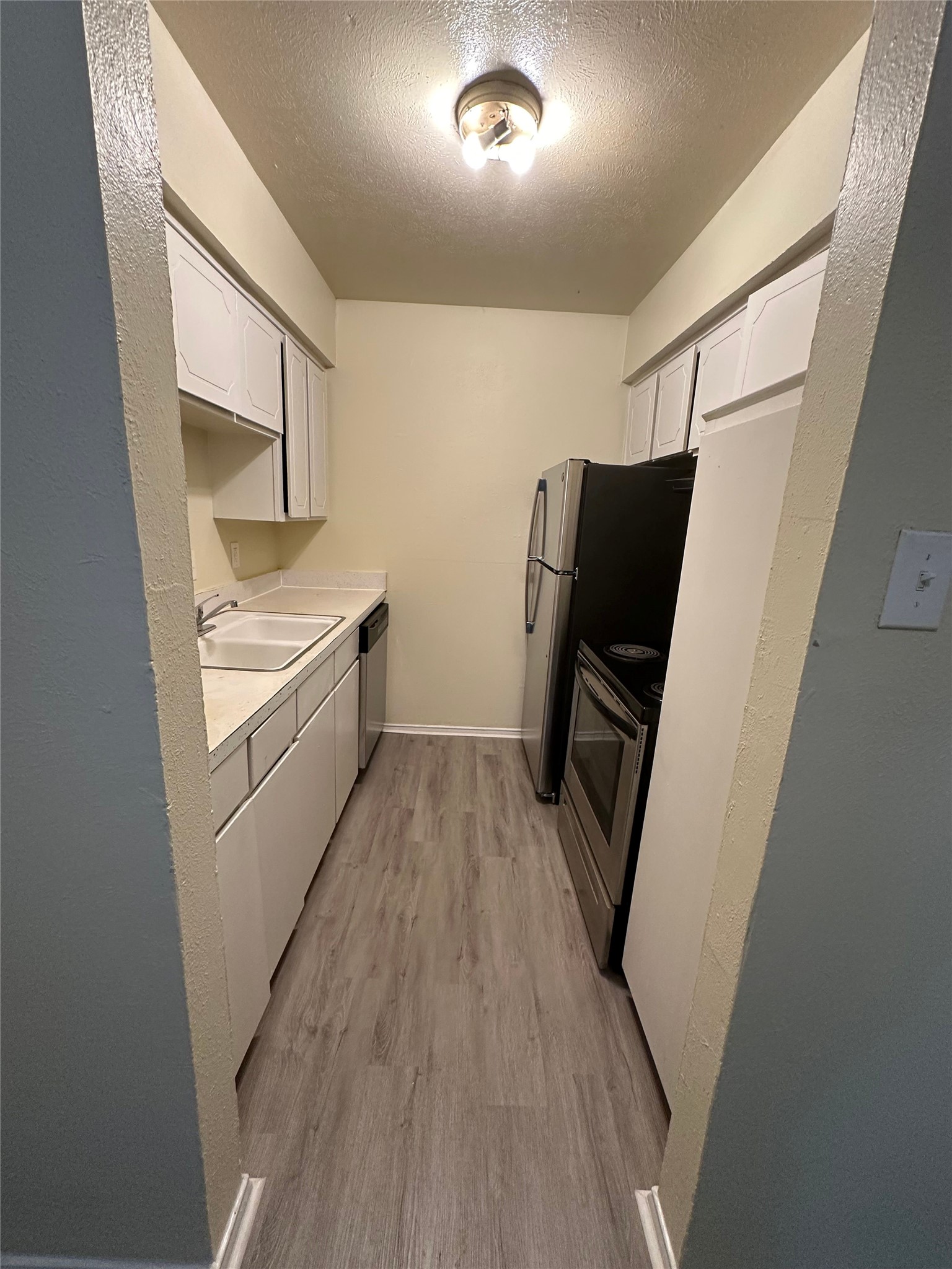 2211 S Vernon Avenue Dallas TX 75224