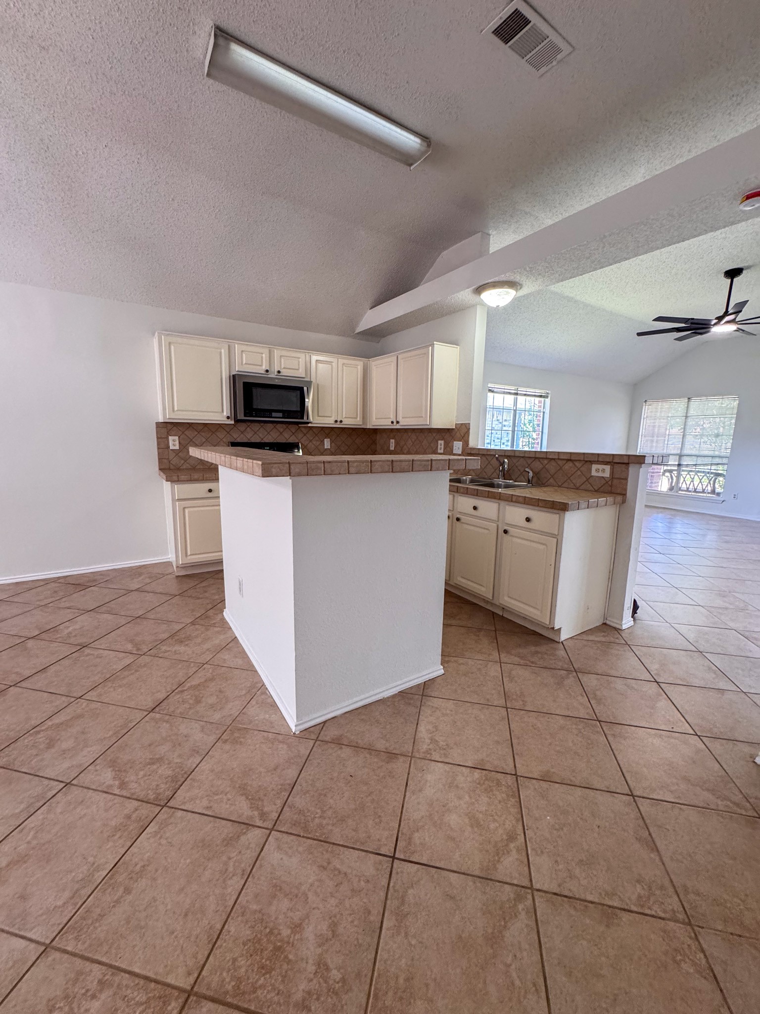 2201 Silverthorn Lane Flower Mound TX 75028