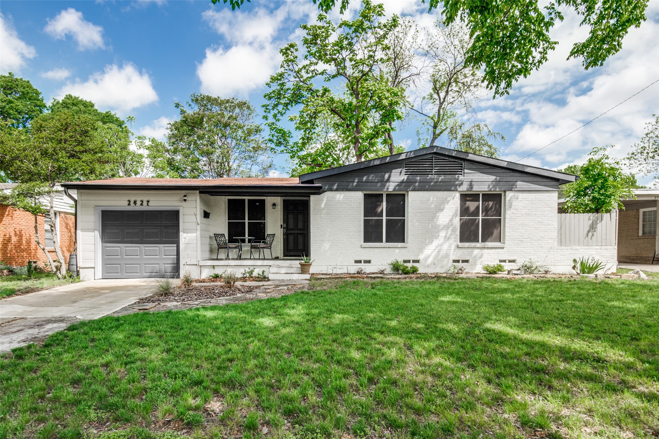 2427 Tolosa Drive Dallas TX 75228