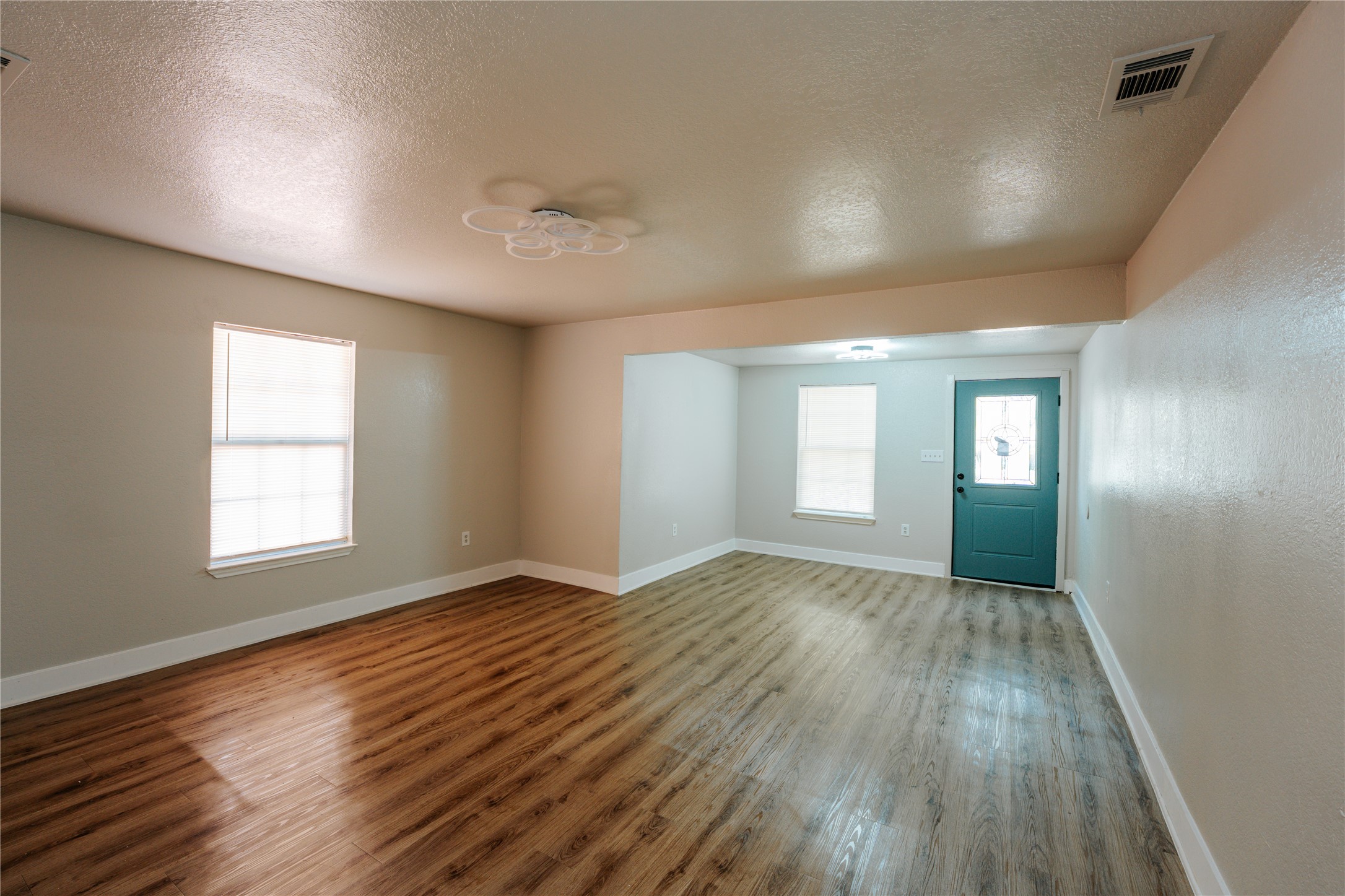4514 Erath Street Fort Worth TX 76119