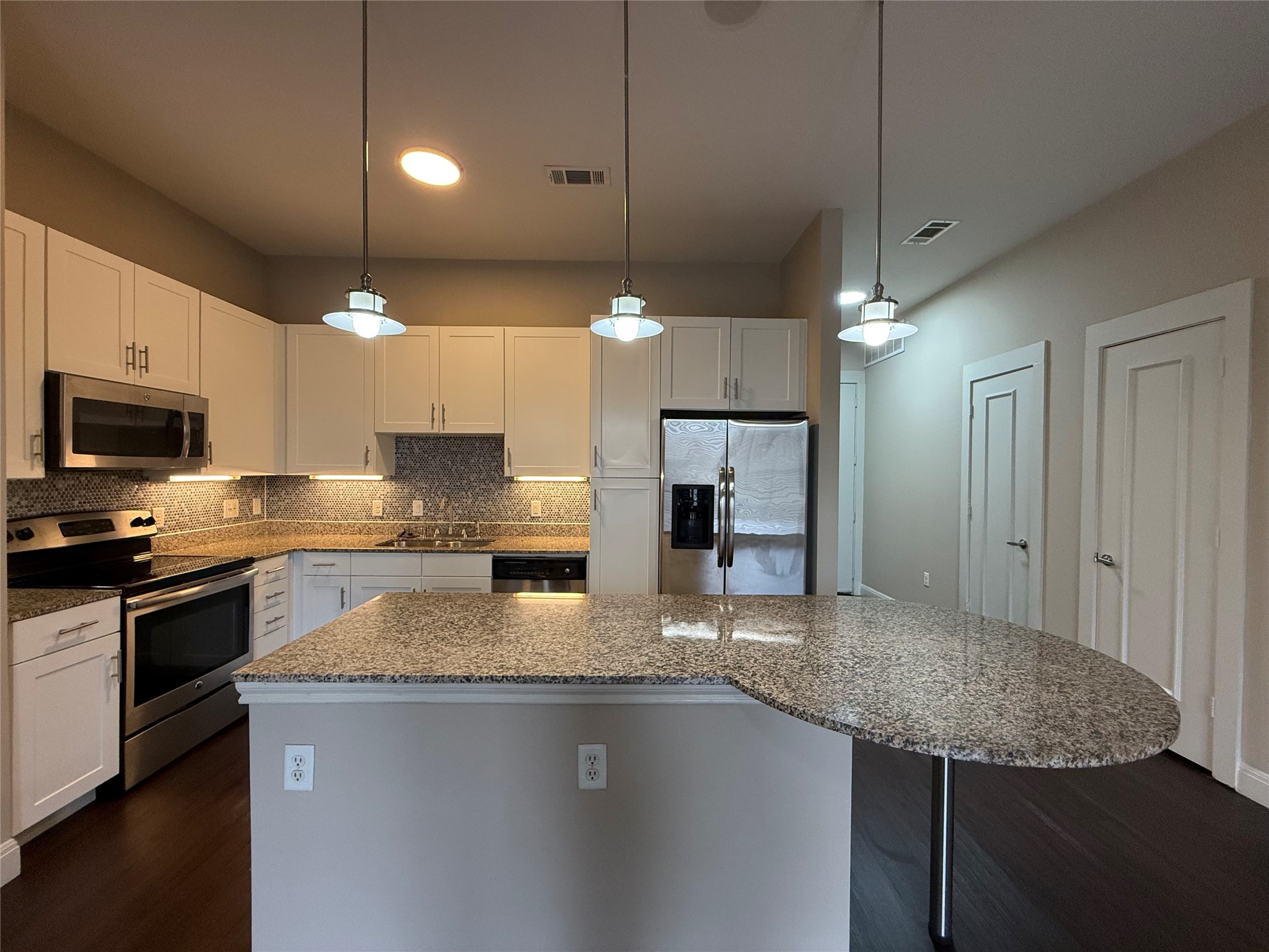 801 N Bishop Avenue Dallas TX 75208