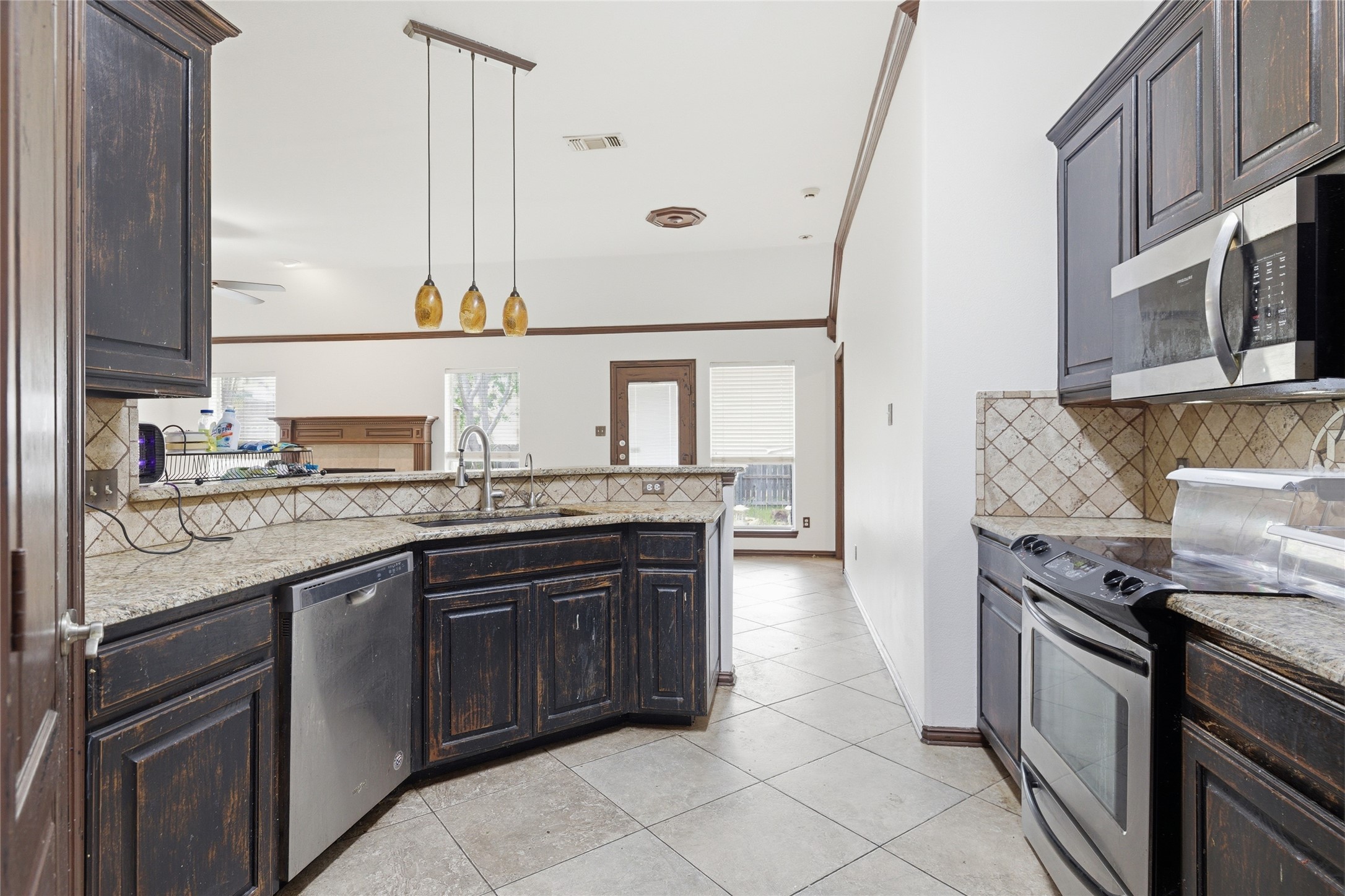 9008 Winding River Drive Fort Worth TX 76118