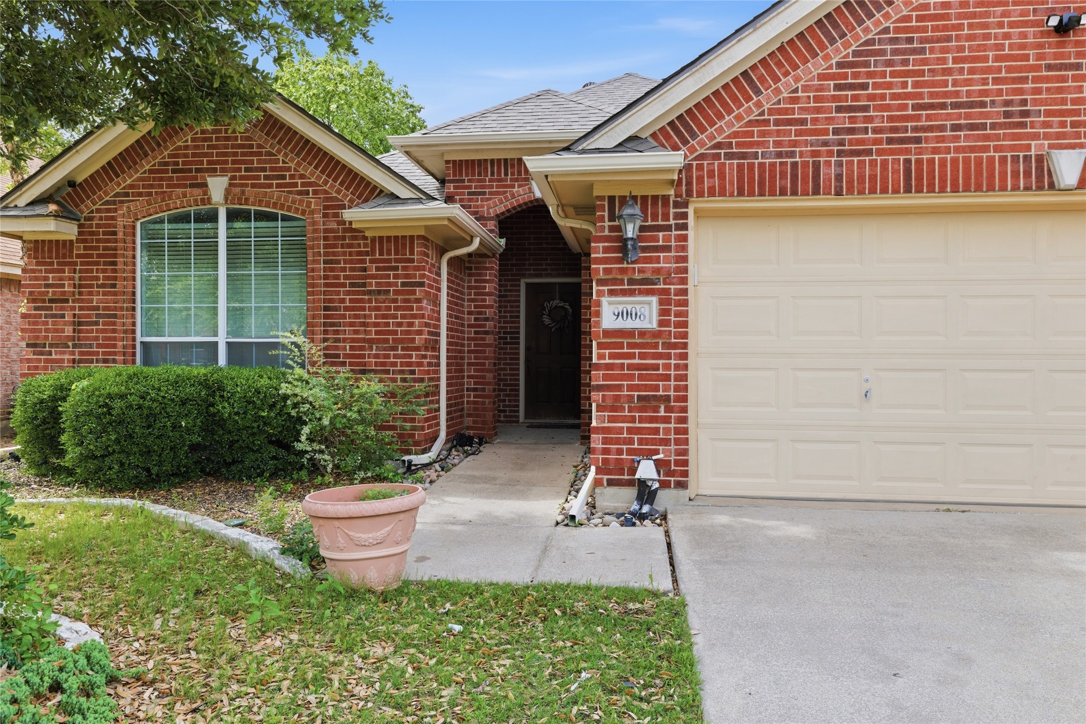9008 Winding River Drive Fort Worth TX 76118
