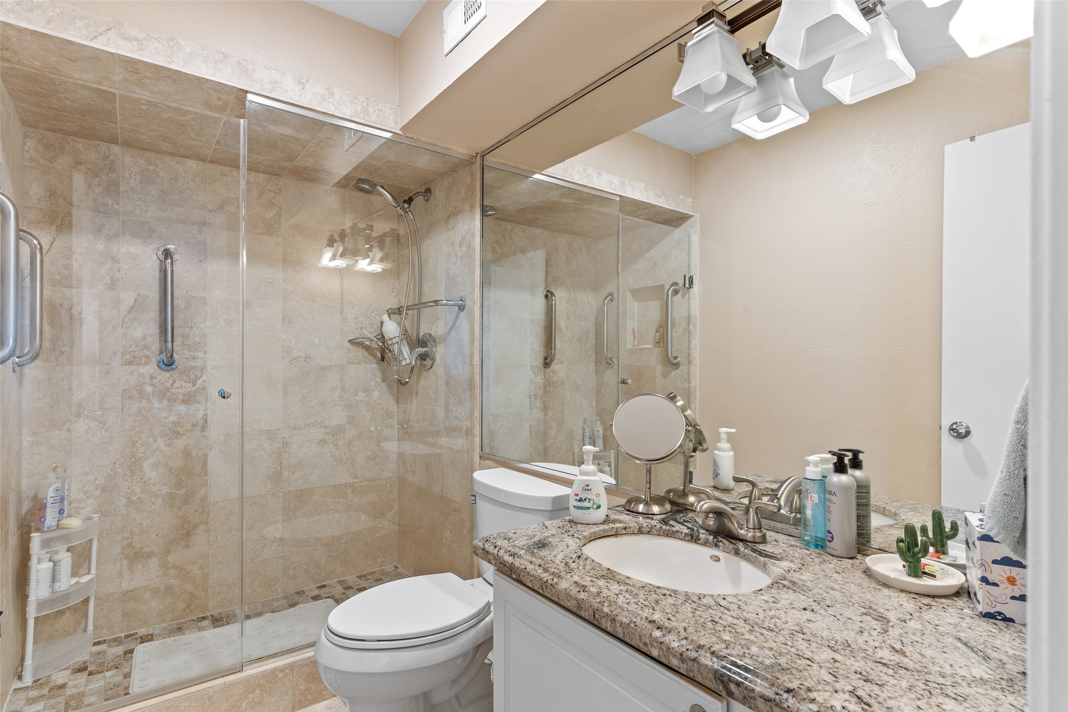 5904 Sandhurst Lane Dallas TX 75206