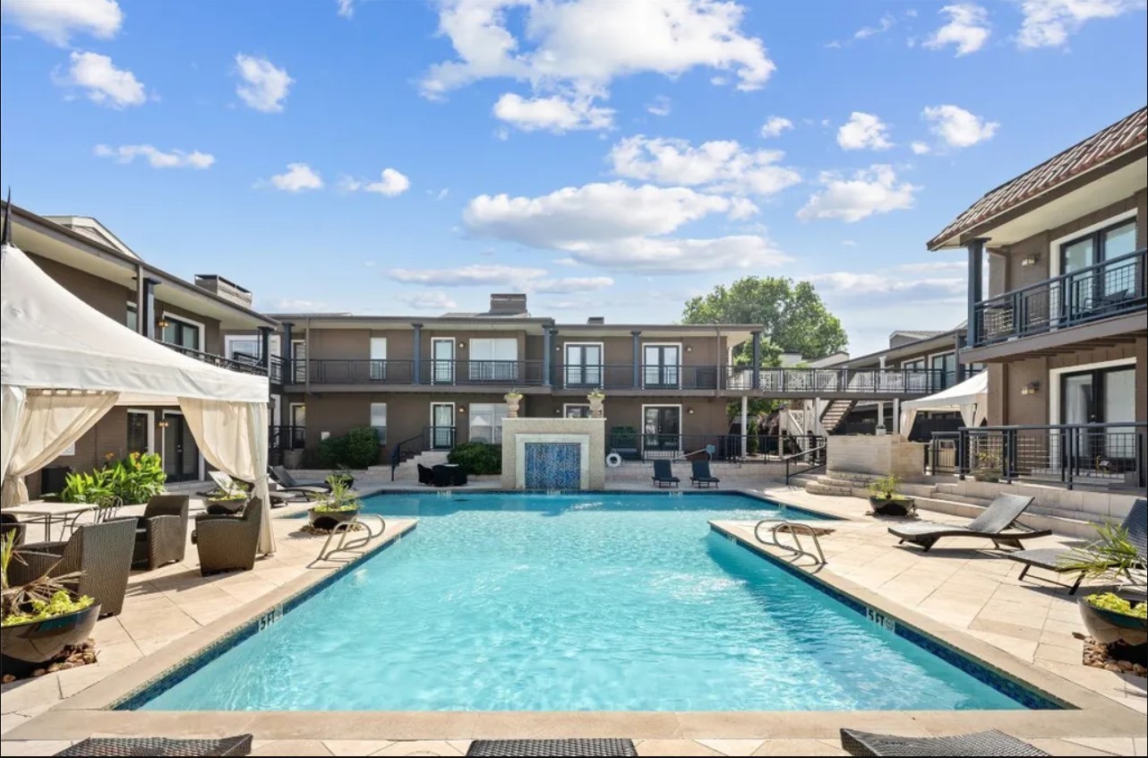 5904 Sandhurst Lane Dallas TX 75206