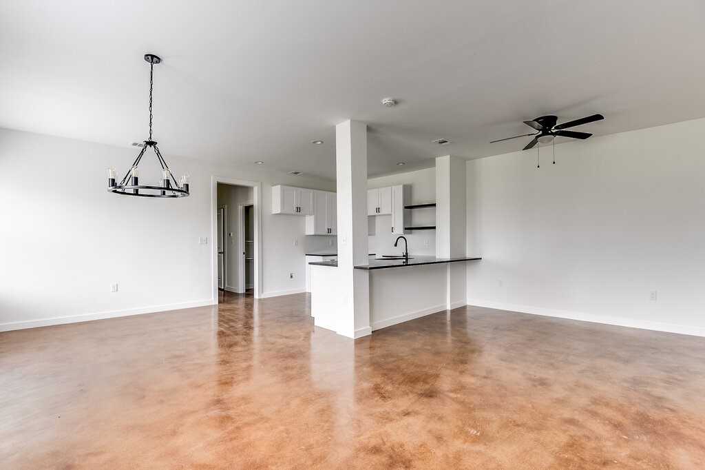 1020 Burnett Boulevard Alvarado TX 76009