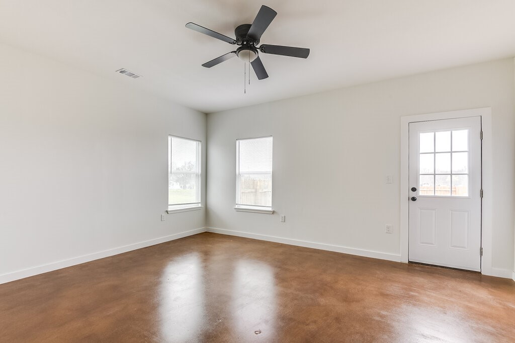 1020 Burnett Boulevard Alvarado TX 76009