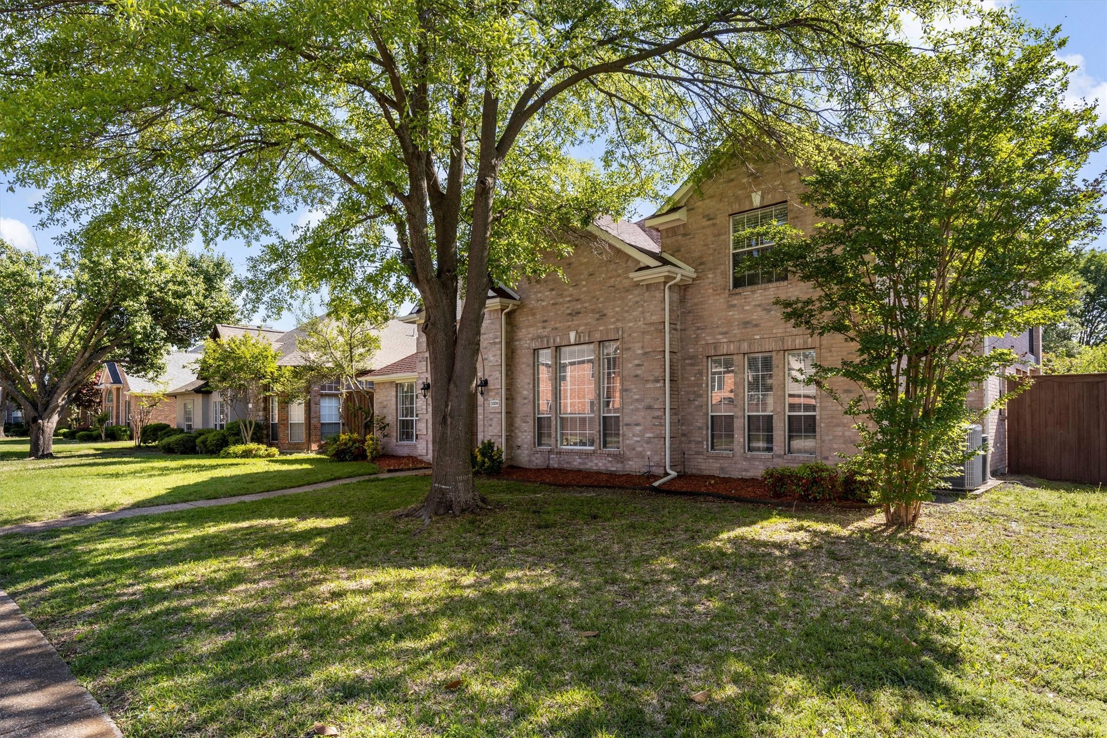 3309 Grantham Drive Richardson TX 75082