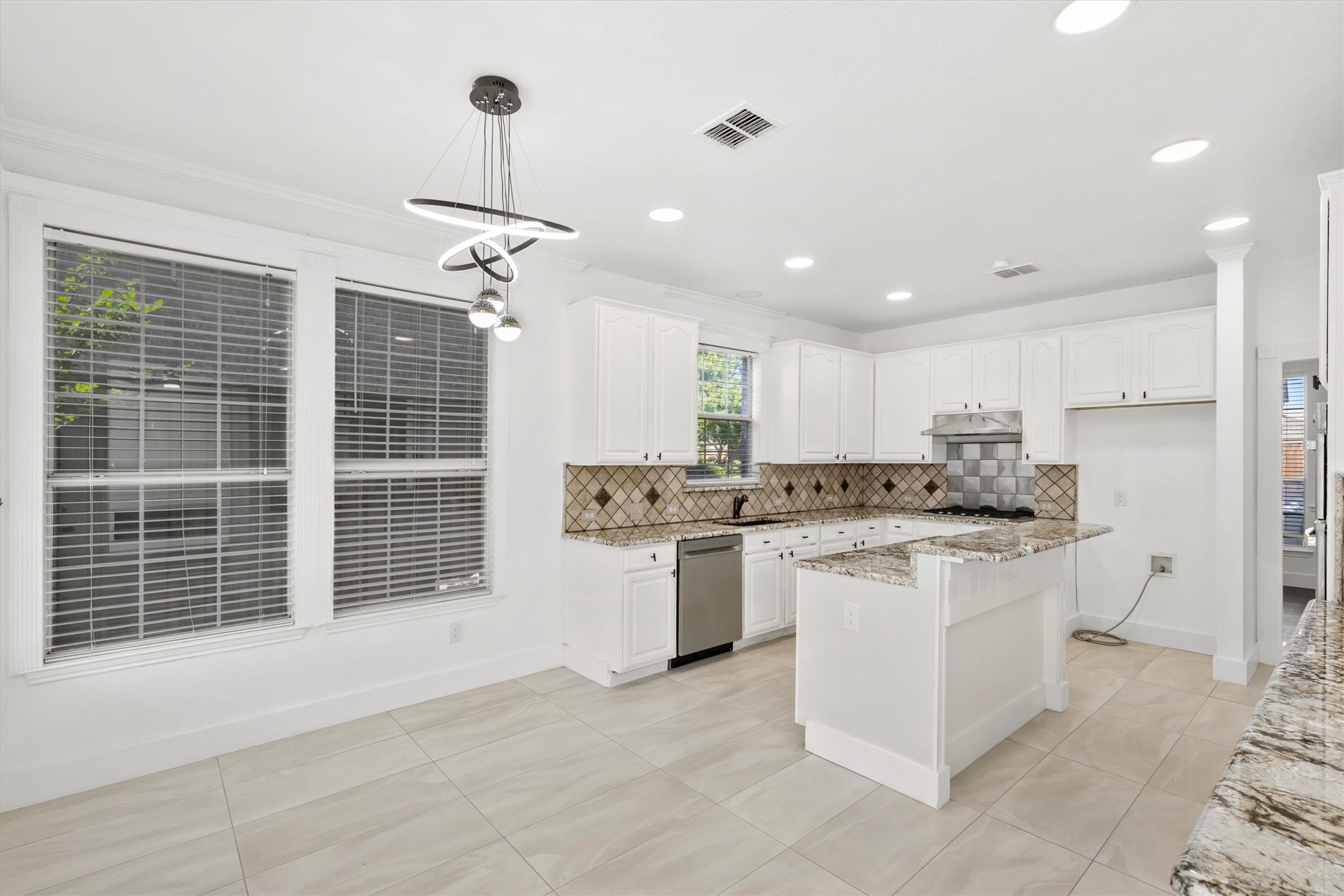 3309 Grantham Drive Richardson TX 75082