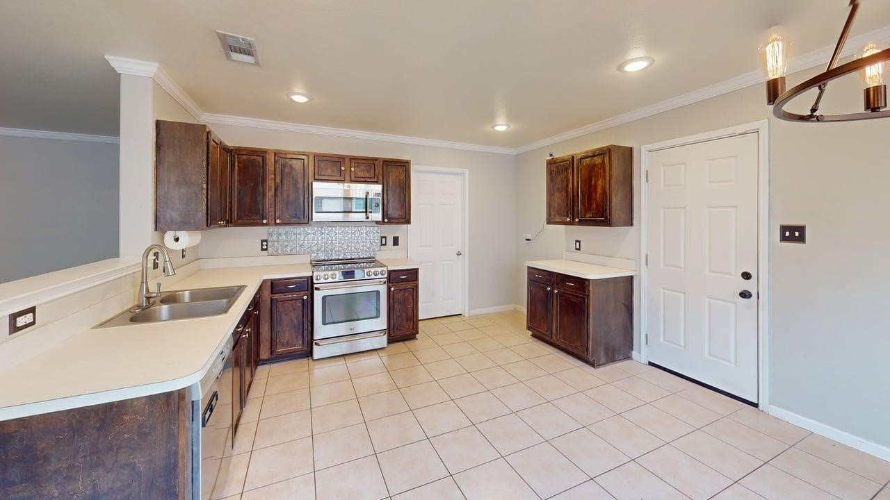 476 Eisenhower Lane Lavon TX 75166