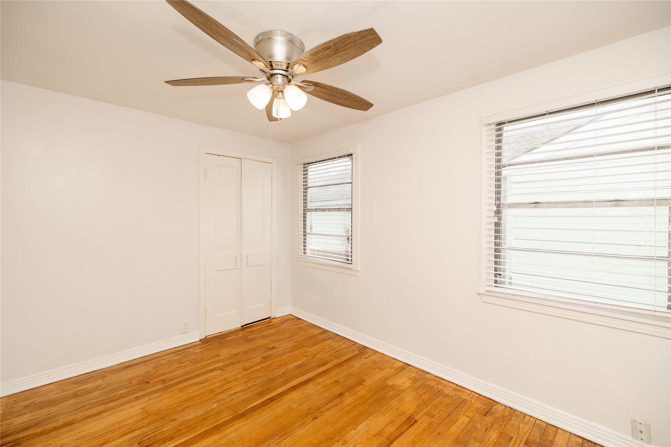 6419 Lovett Avenue Dallas TX 75227
