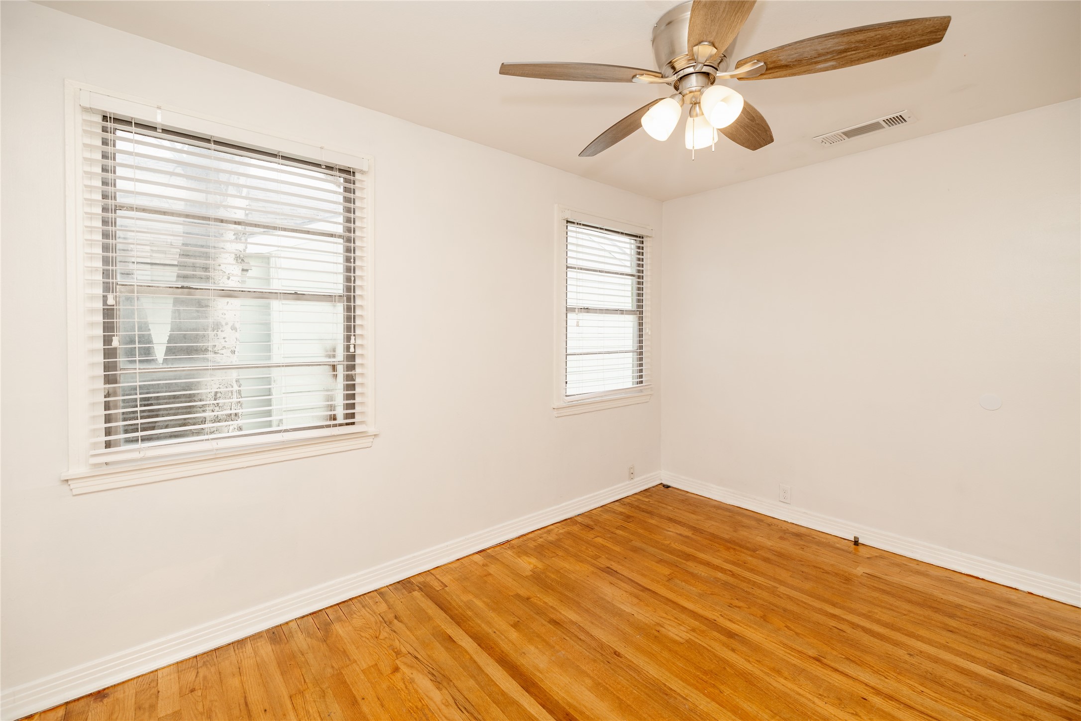 6419 Lovett Avenue Dallas TX 75227