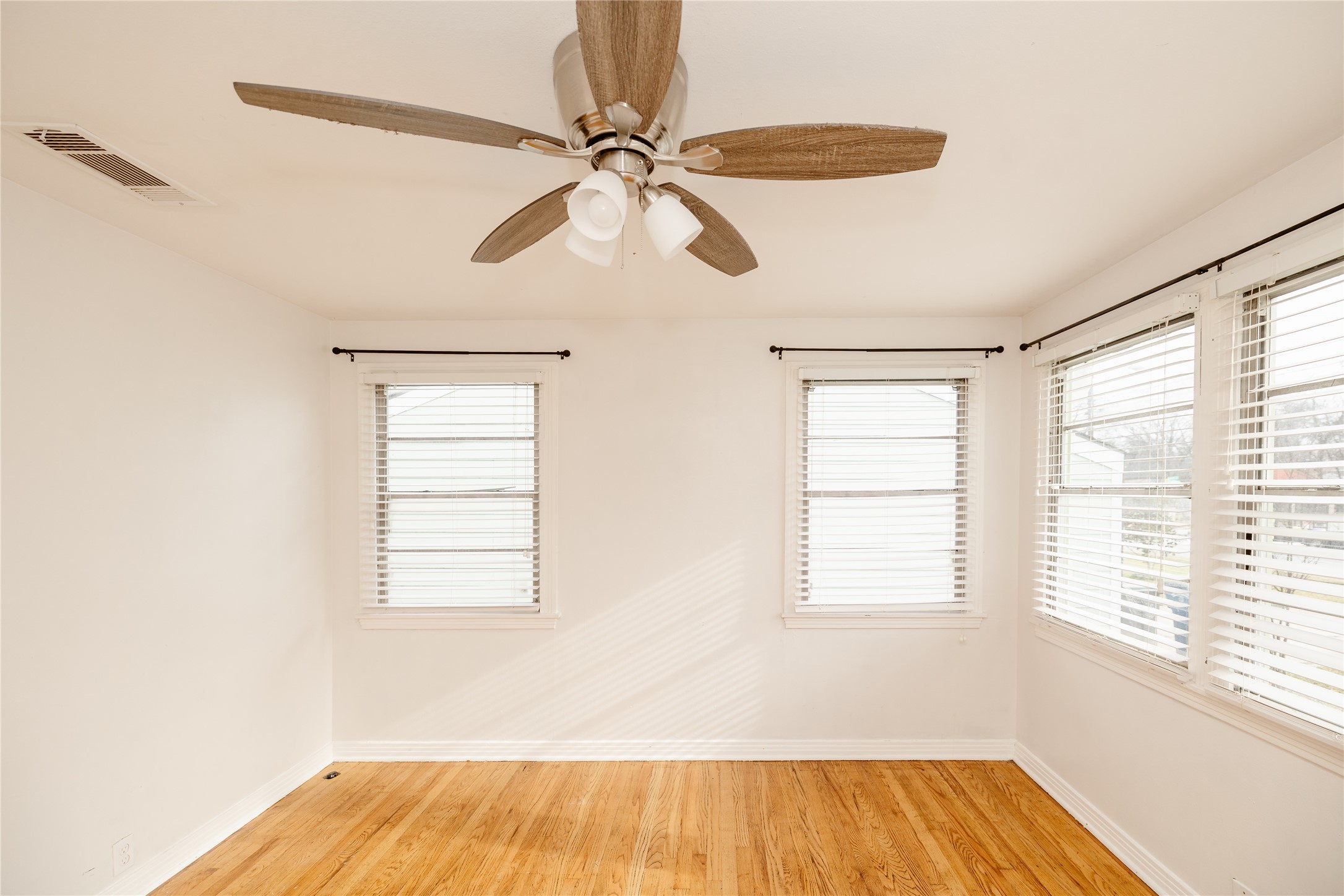 6419 Lovett Avenue Dallas TX 75227