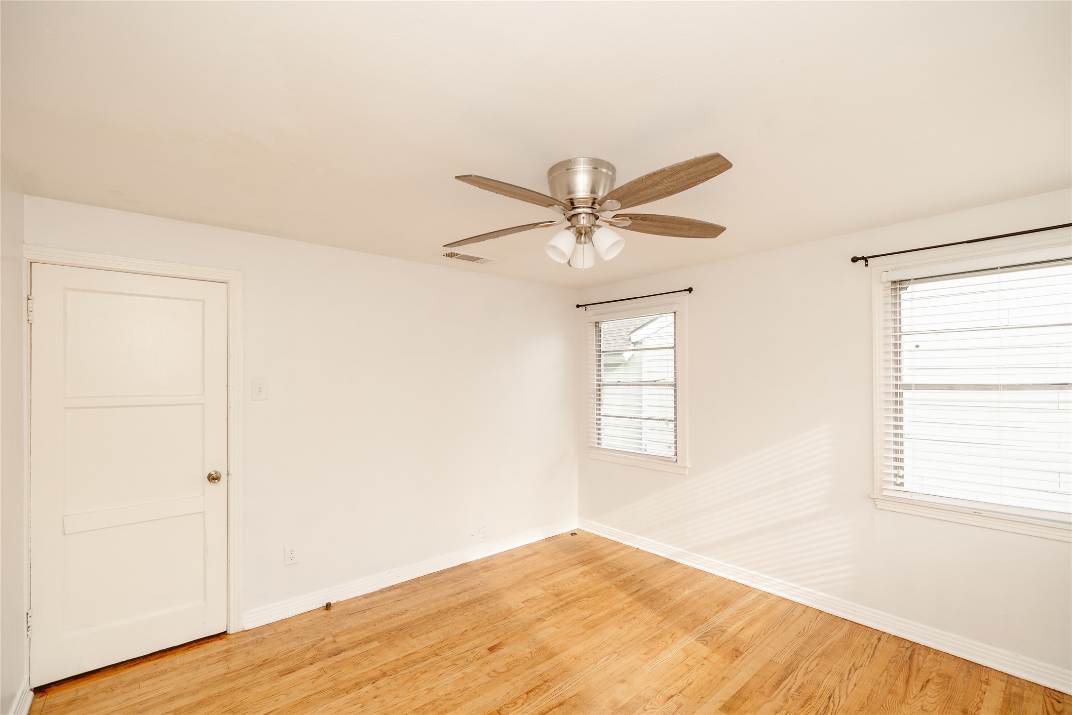 6419 Lovett Avenue Dallas TX 75227