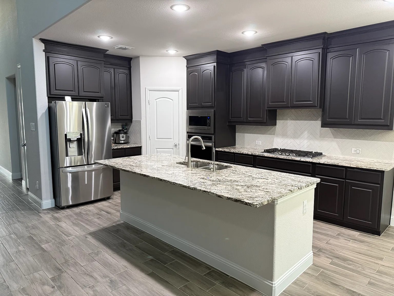 6842 Albany Park Frisco TX 75034