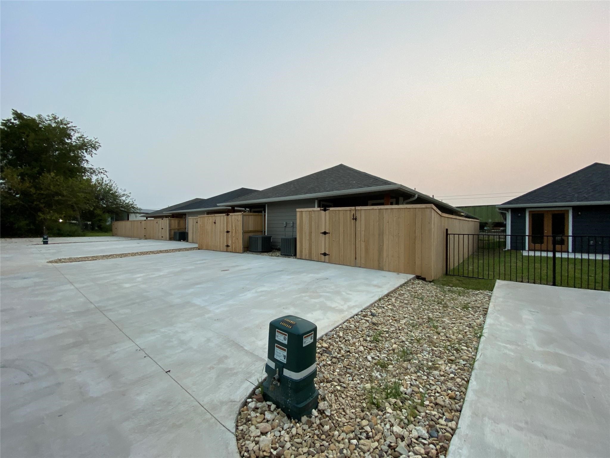 804 N Broughton Street Sherman TX 75090