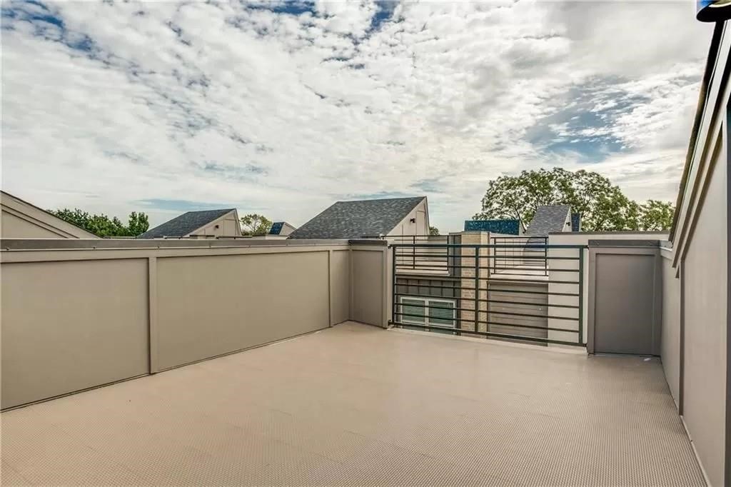 4303 Cole Avenue Dallas TX 75205