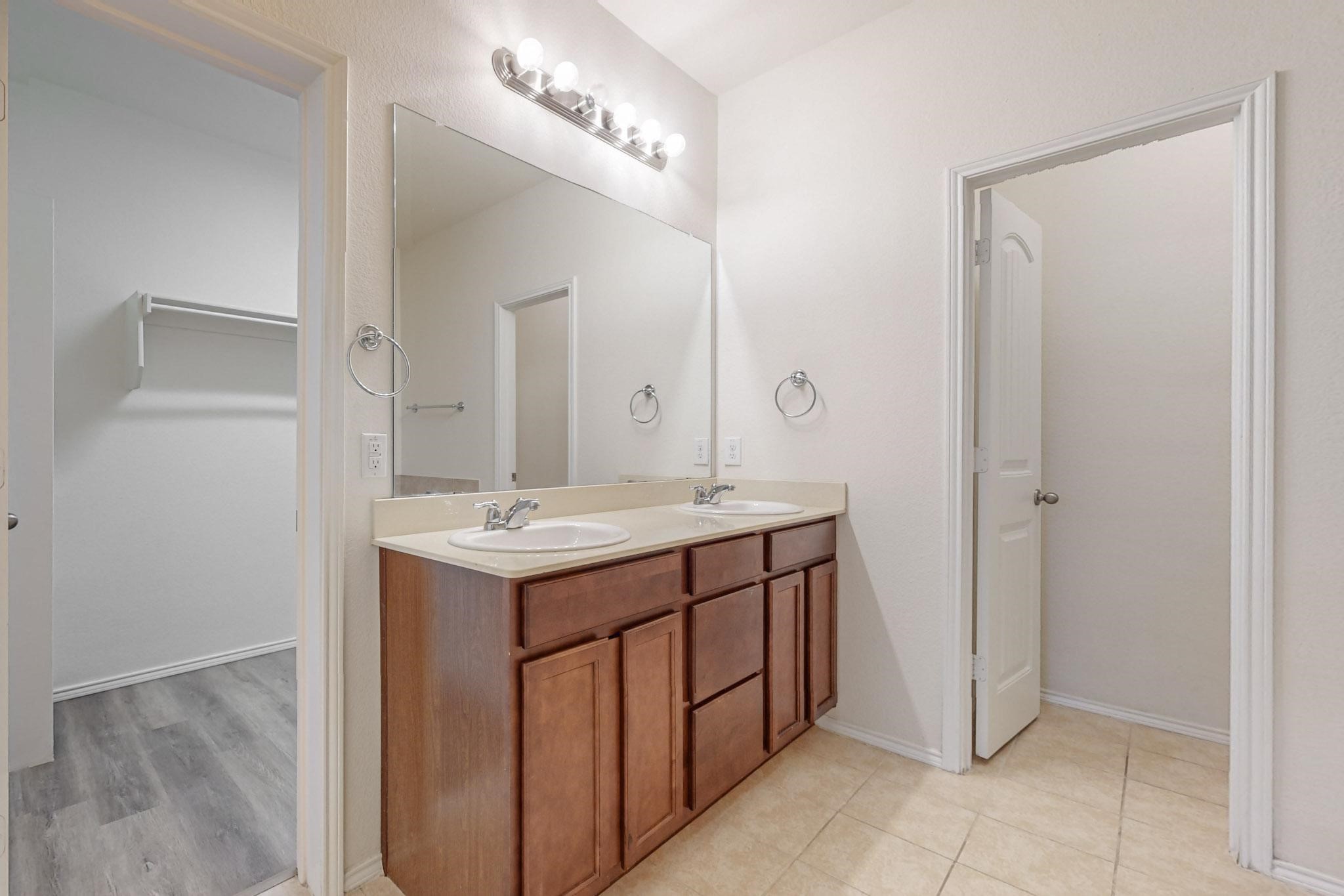 4728 Meadow Green Trail Fort Worth TX 76244