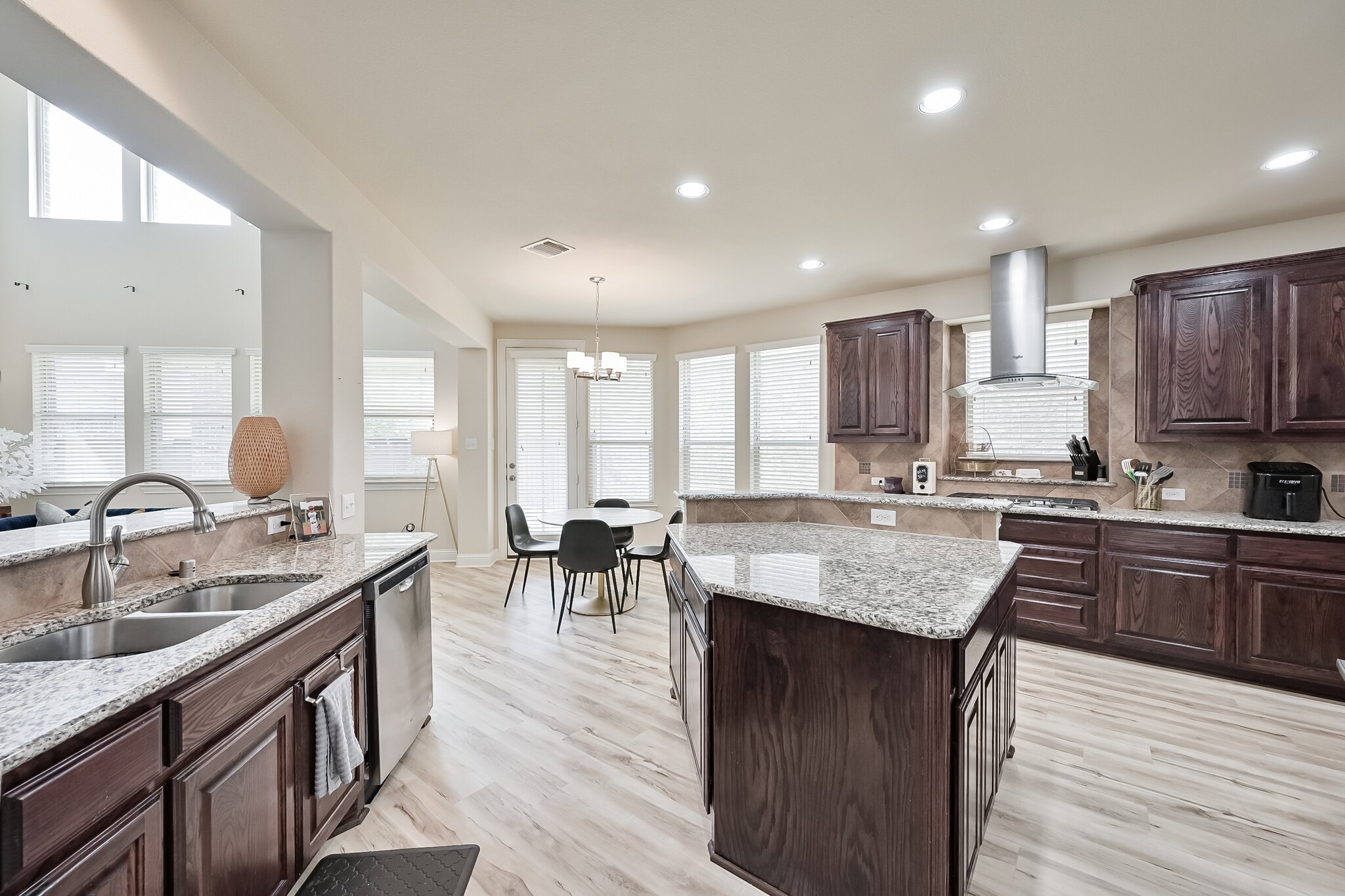 8321 Inverness The Colony TX 75056