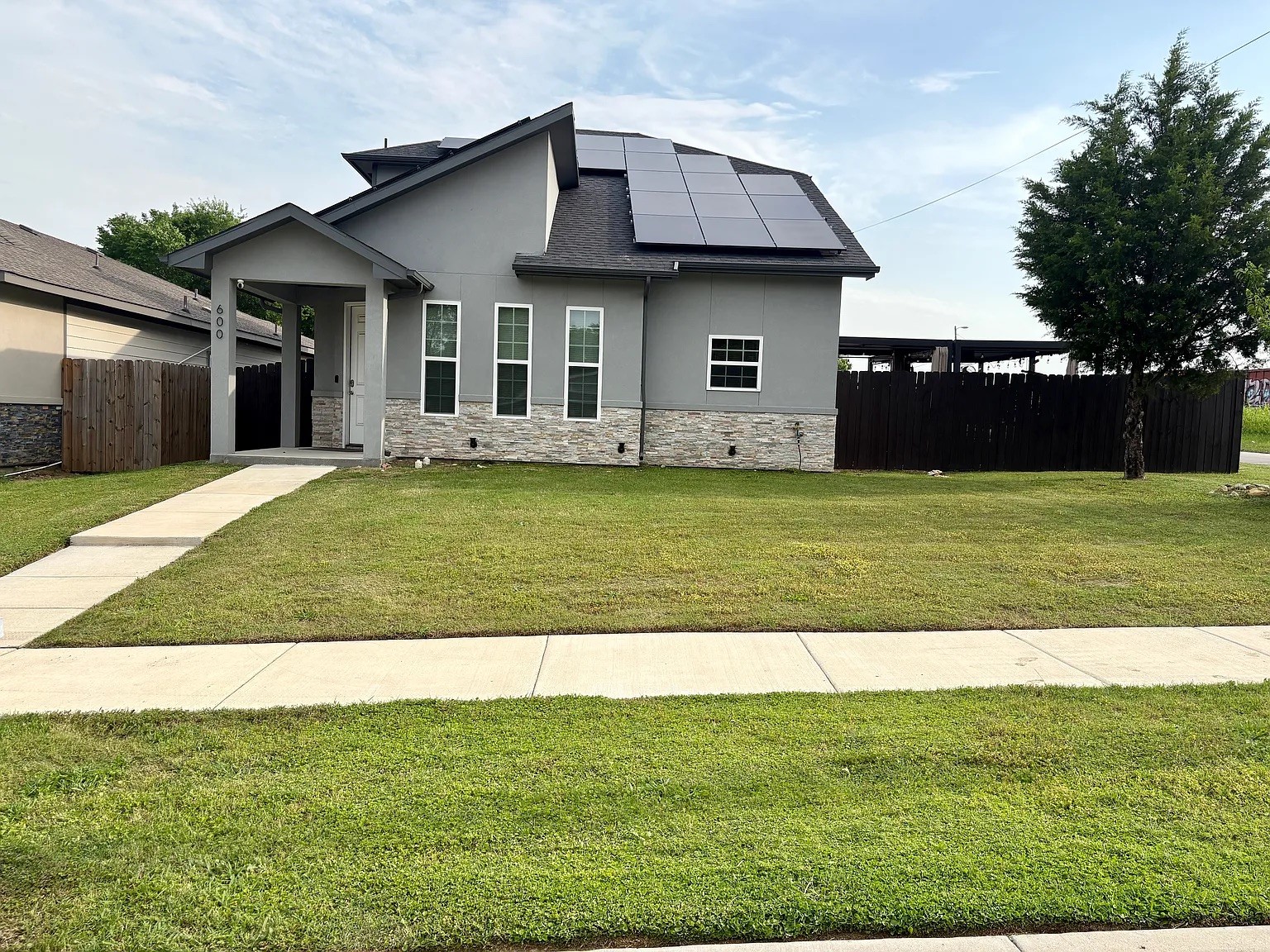600 Atlanta Street Fort Worth TX 76104