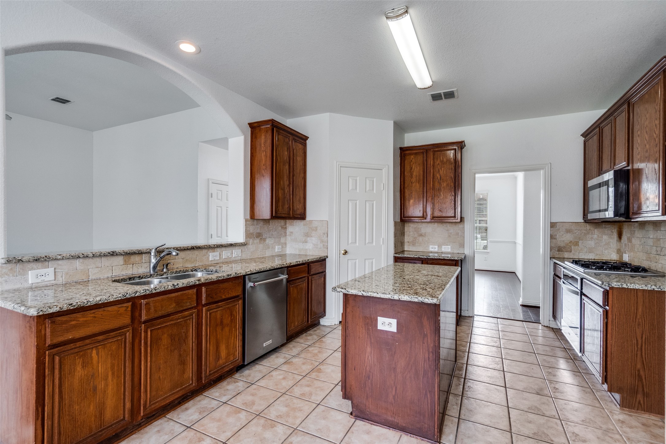 1617 Clarke Springs Allen TX 75002