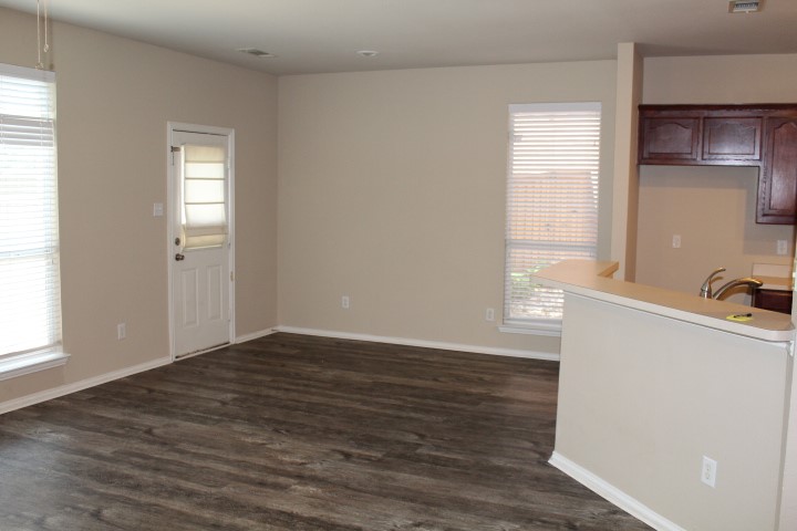 2741 Lynx Lane Fort Worth TX 76244
