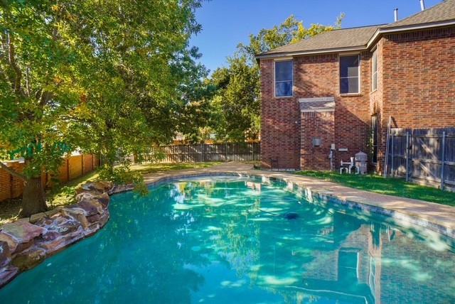 2741 Lynx Lane Fort Worth TX 76244