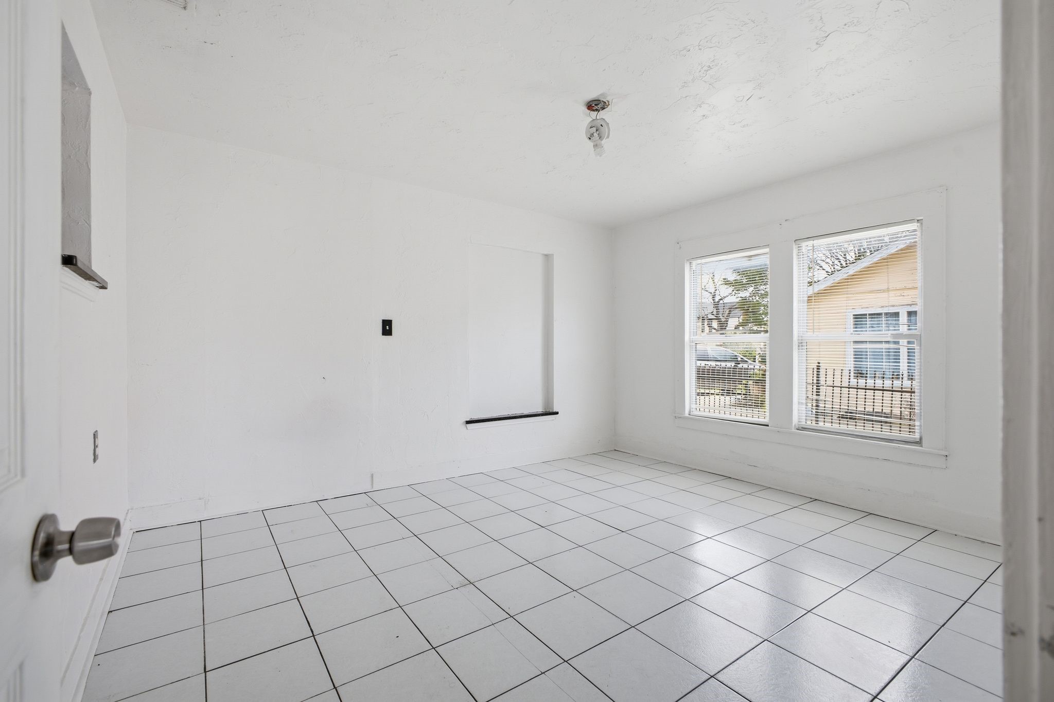 2634 Emmett Street Dallas TX 75211
