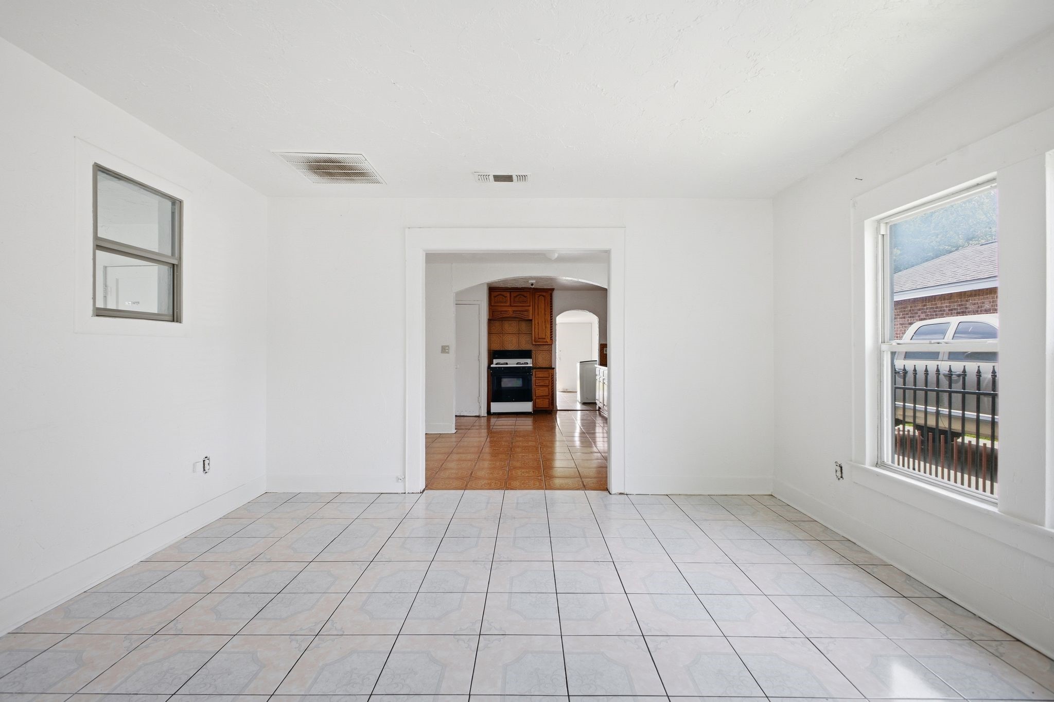 2634 Emmett Street Dallas TX 75211