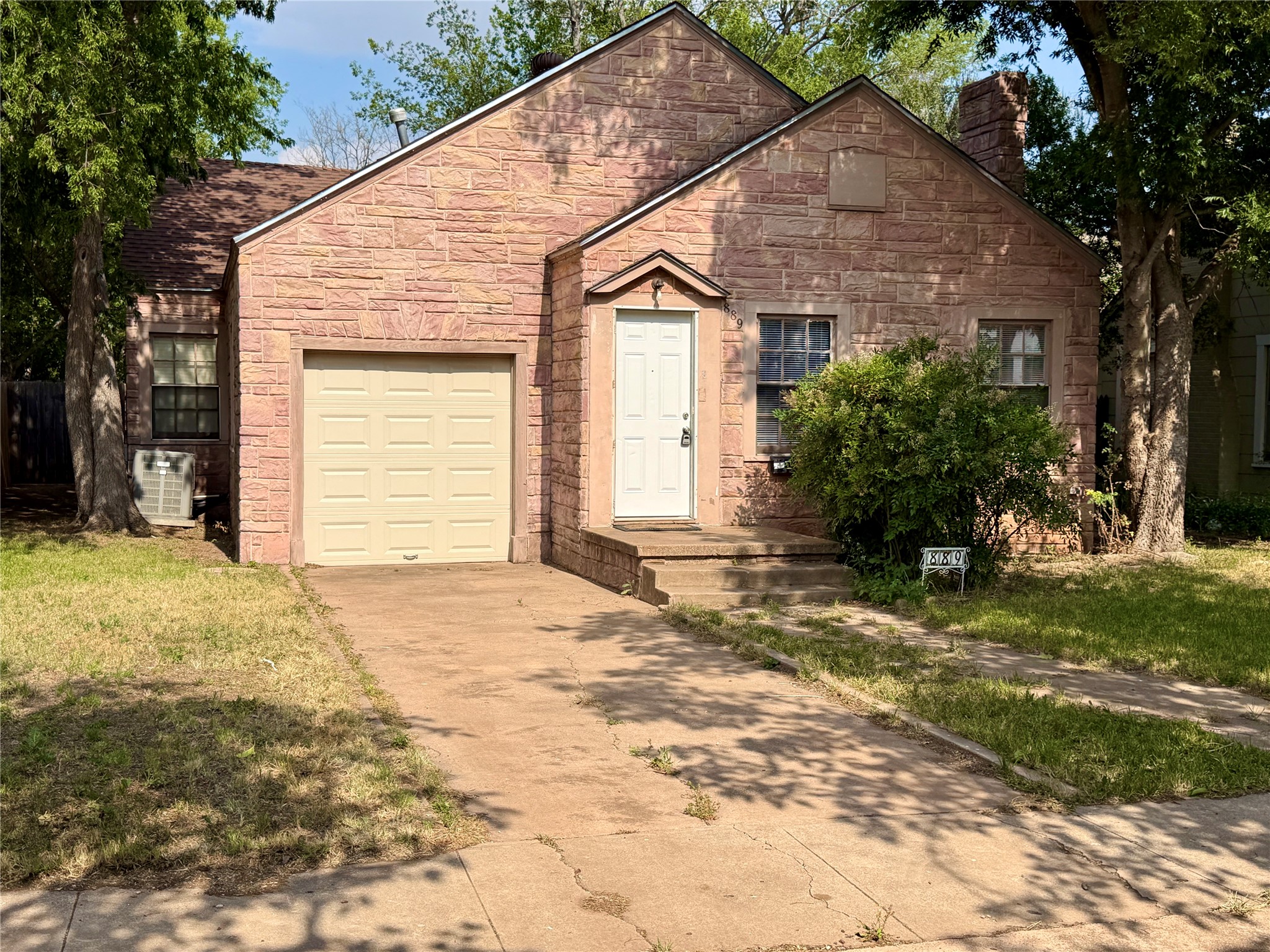 889 Ross Avenue Abilene TX 79605