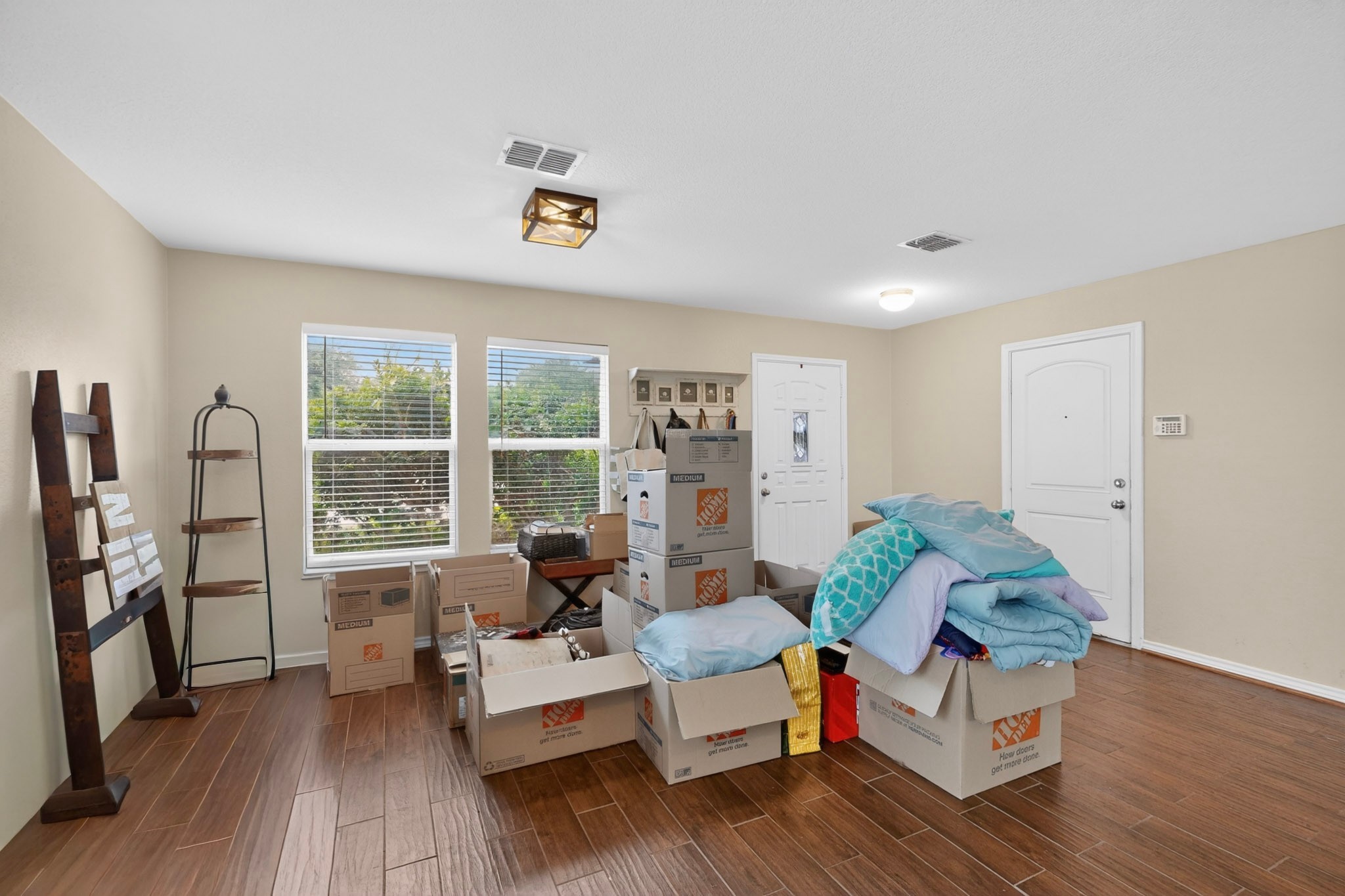 2435 Castle Pines Drive Burleson TX 76028