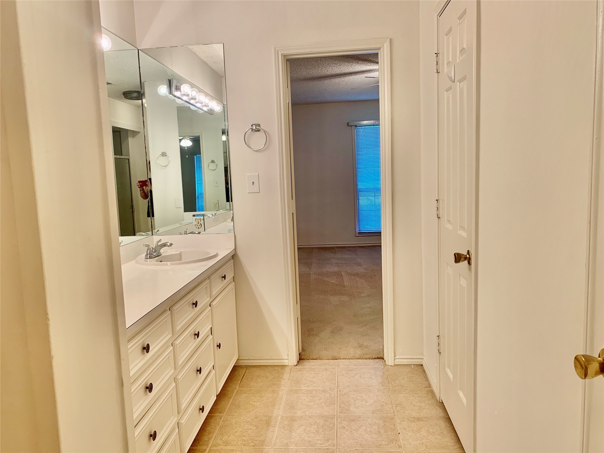 4914 Ledgestone Drive Fort Worth TX 76132