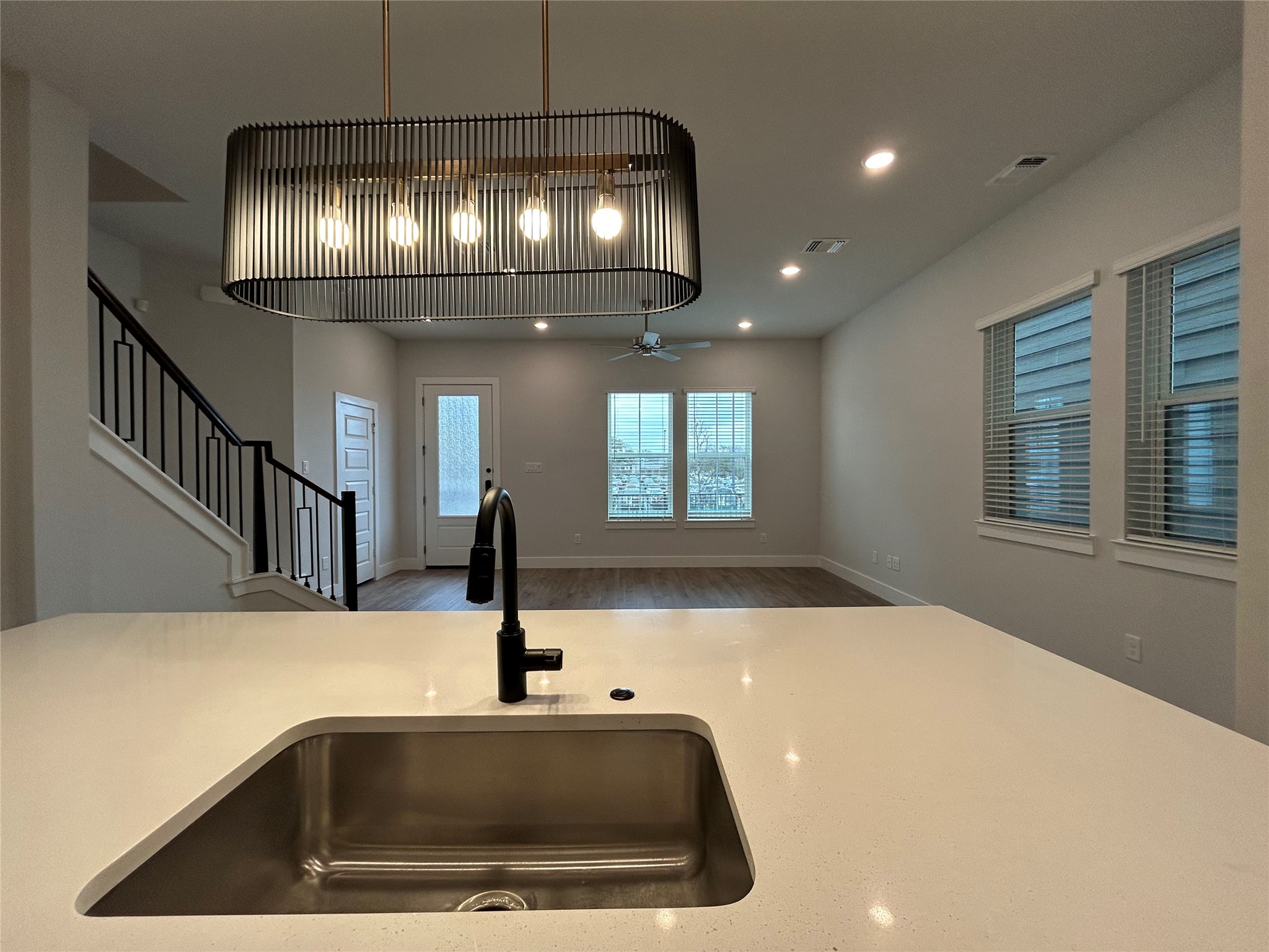 507 Mission Trail Arlington TX 76010