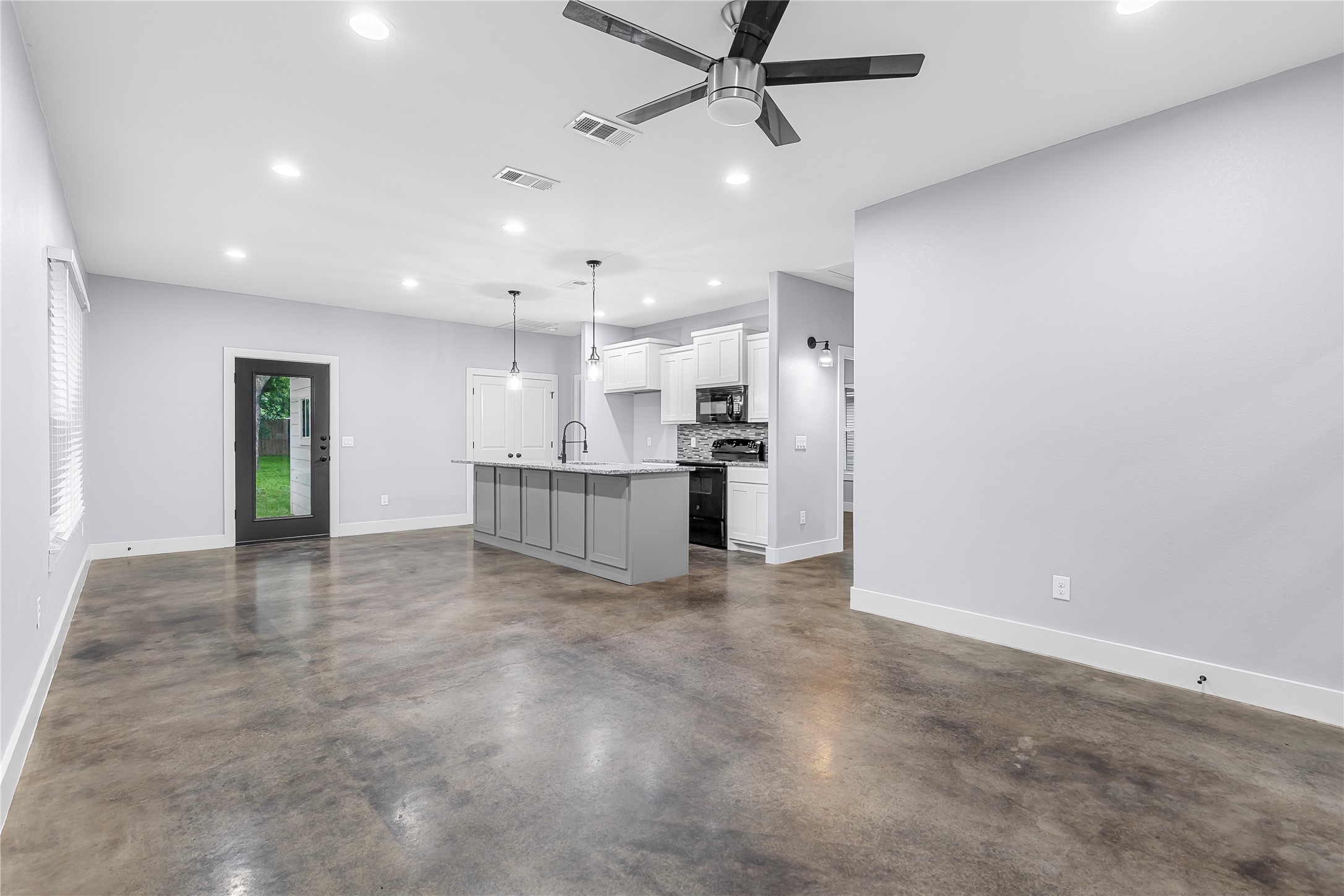 604 W Star Street Denison TX 75020