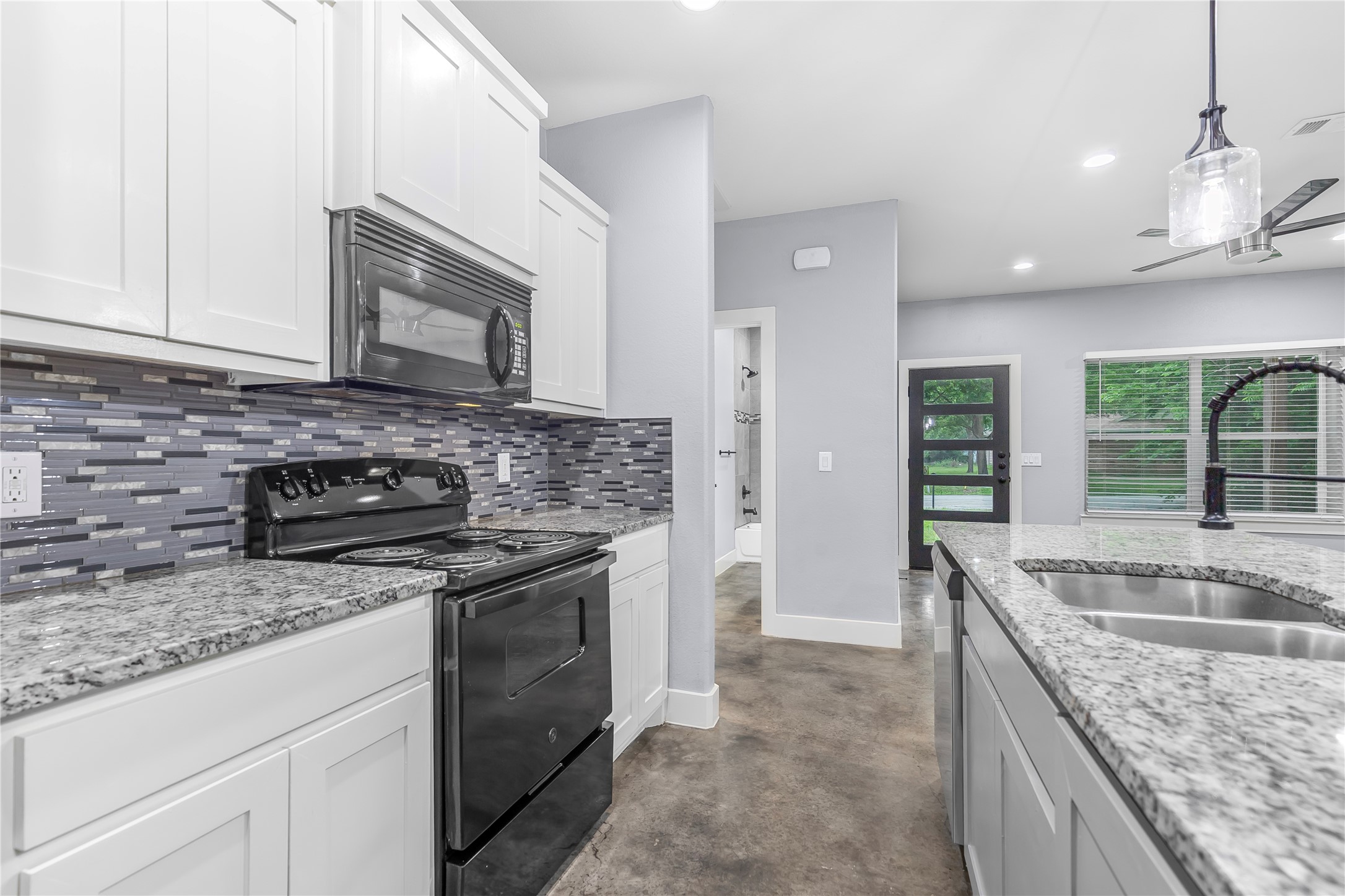 604 W Star Street Denison TX 75020