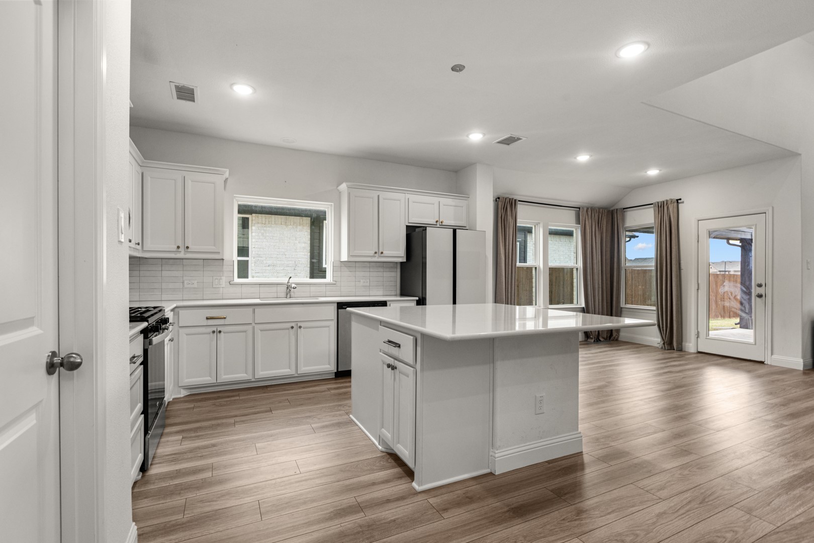 606 Creekview Lane Lavon TX 75166